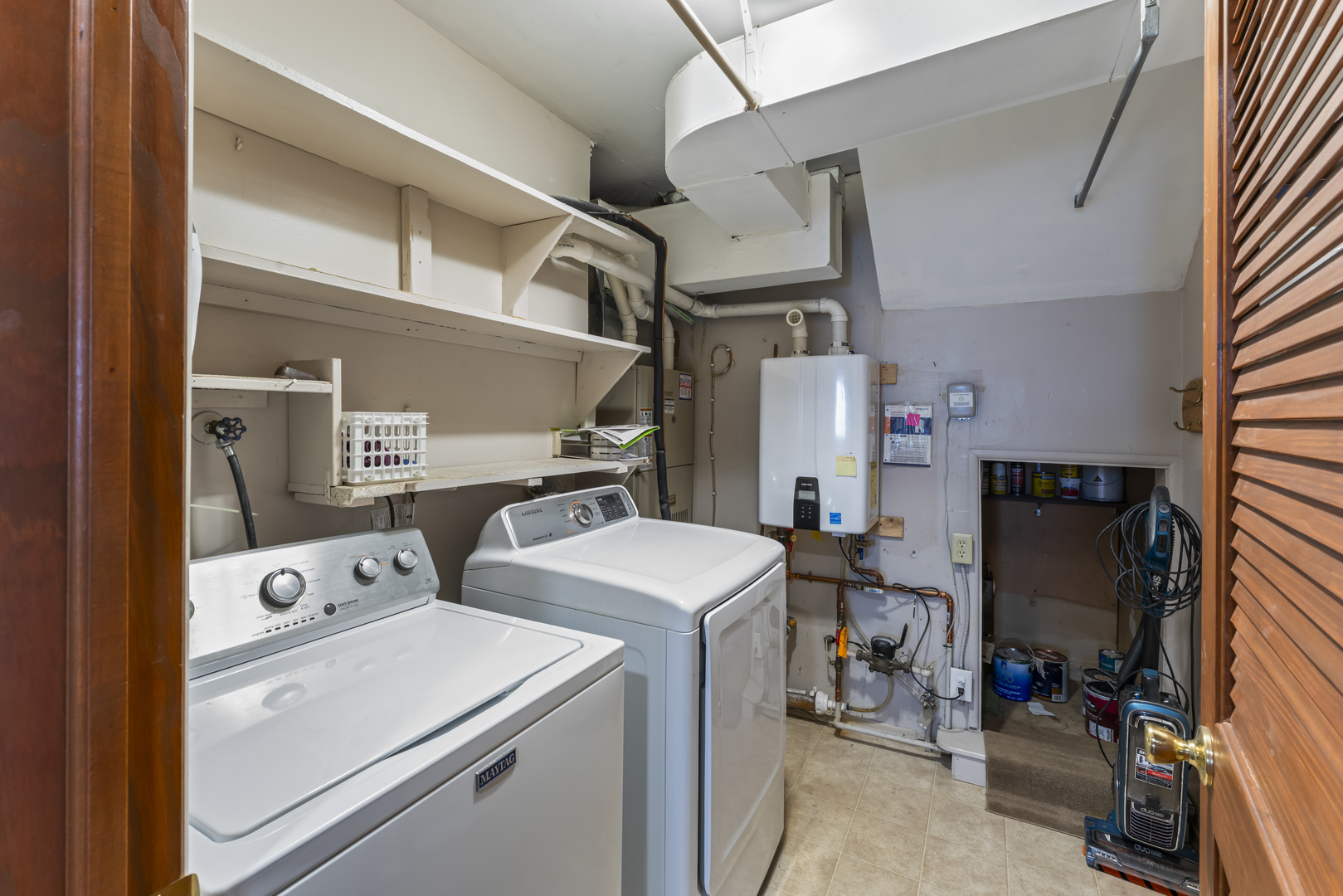 1027 Duxbury Lane, Schaumburg, IL 60193