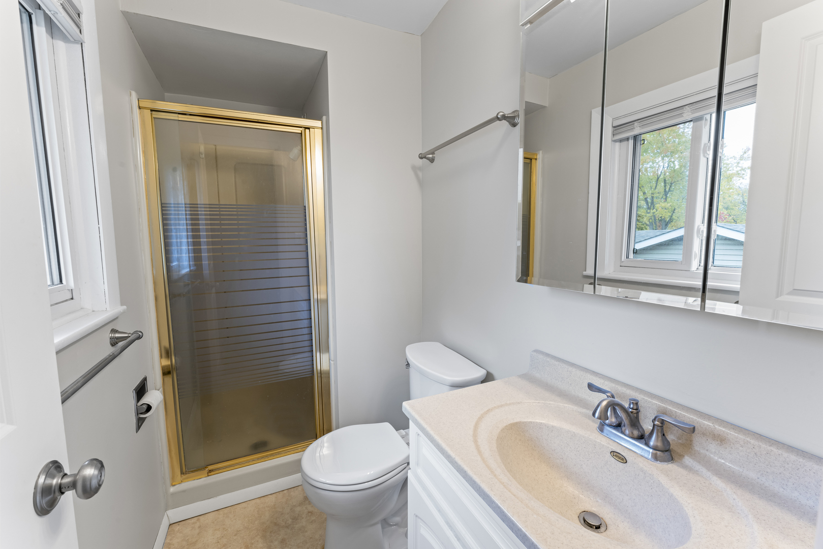 1027 Duxbury Lane, Schaumburg, IL 60193