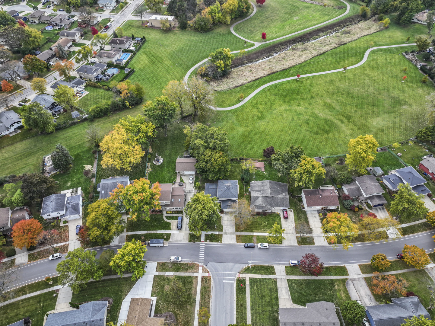 1027 Duxbury Lane, Schaumburg, IL 60193