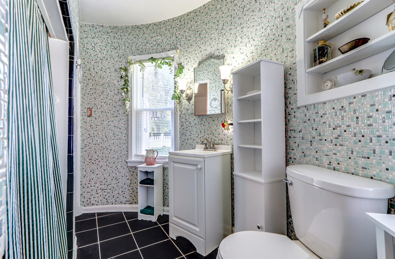 1606 Edgewood Avenue, Chicago Heights, IL 60411