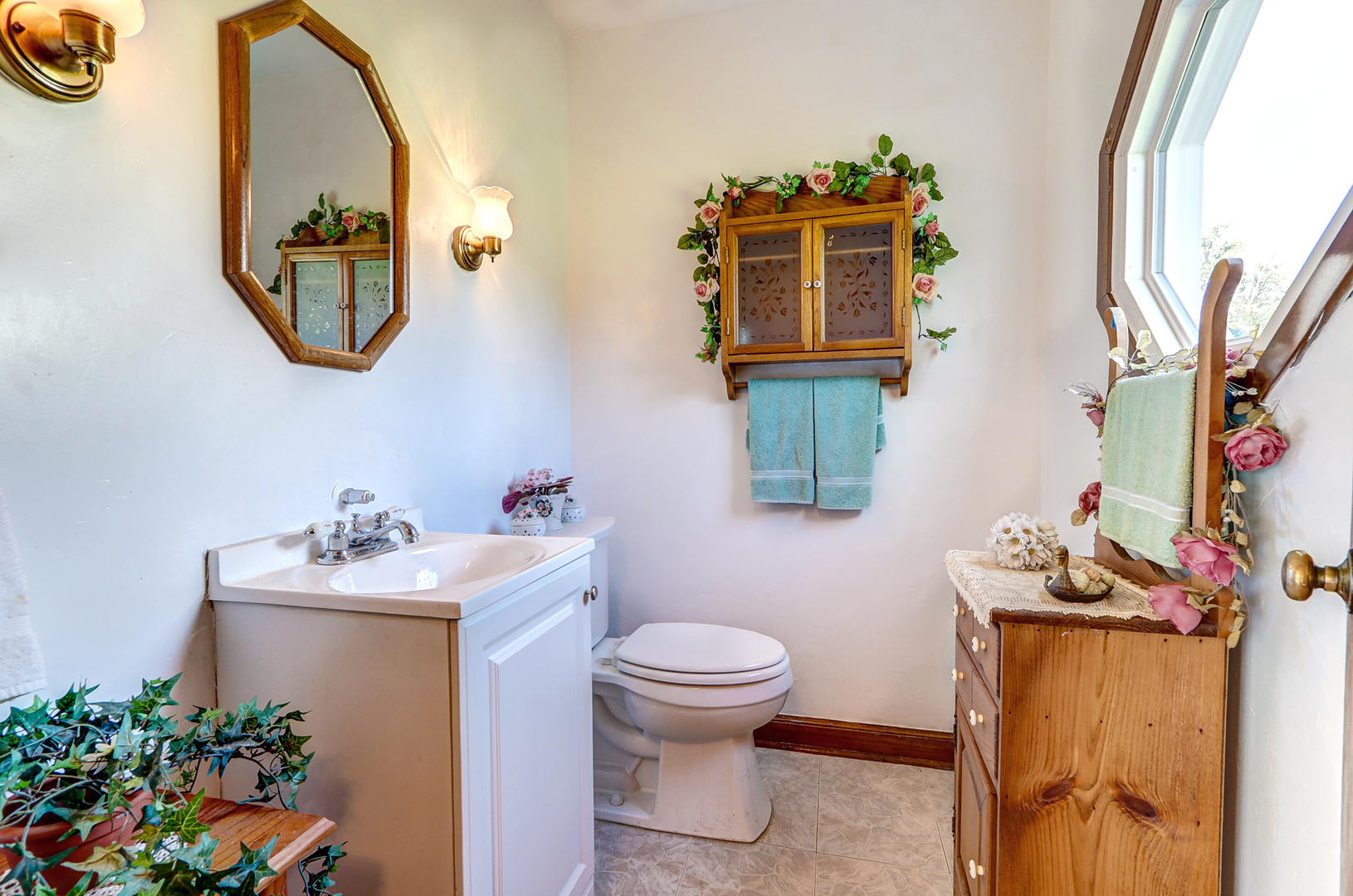 1606 Edgewood Avenue, Chicago Heights, IL 60411