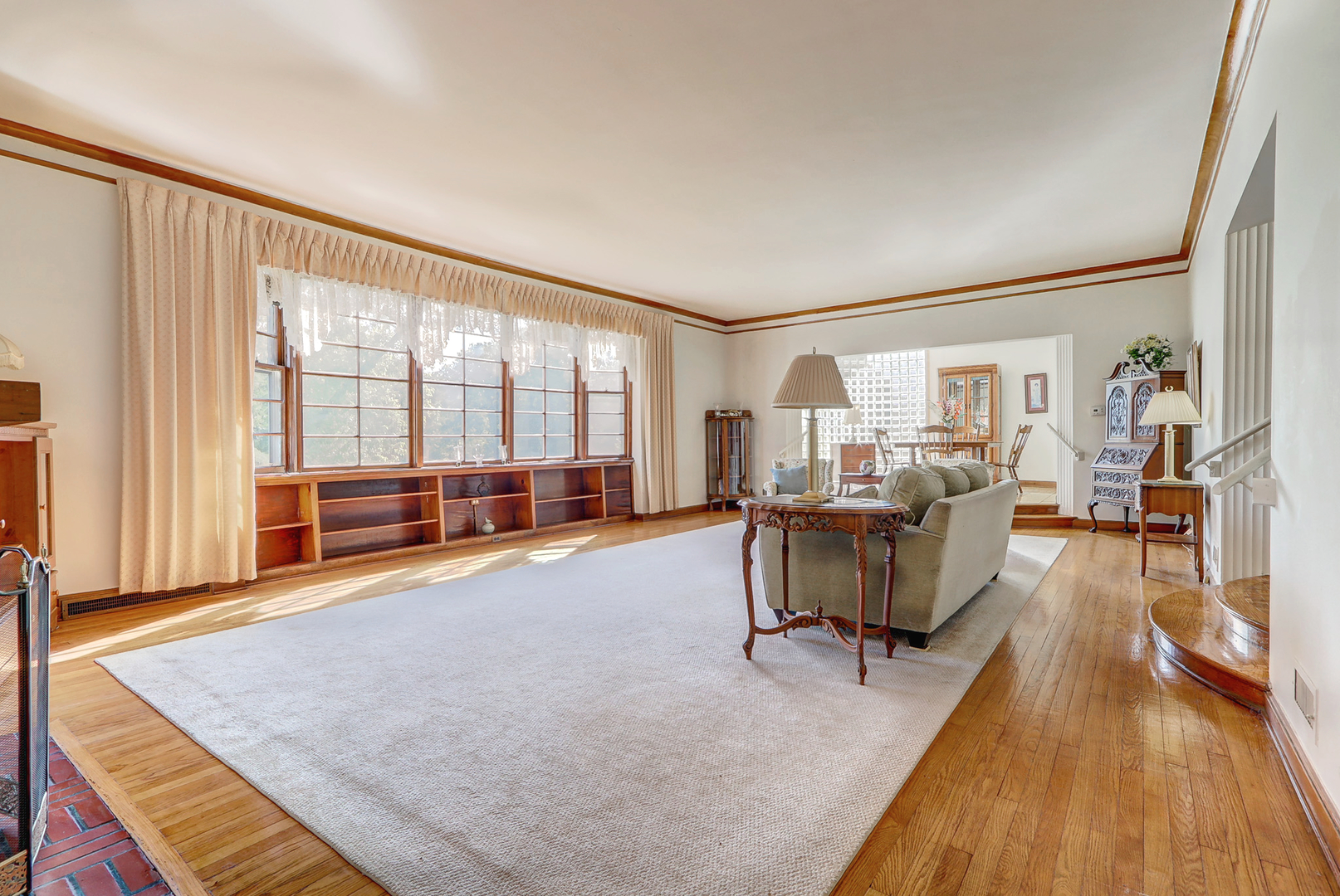 1606 Edgewood Avenue, Chicago Heights, IL 60411