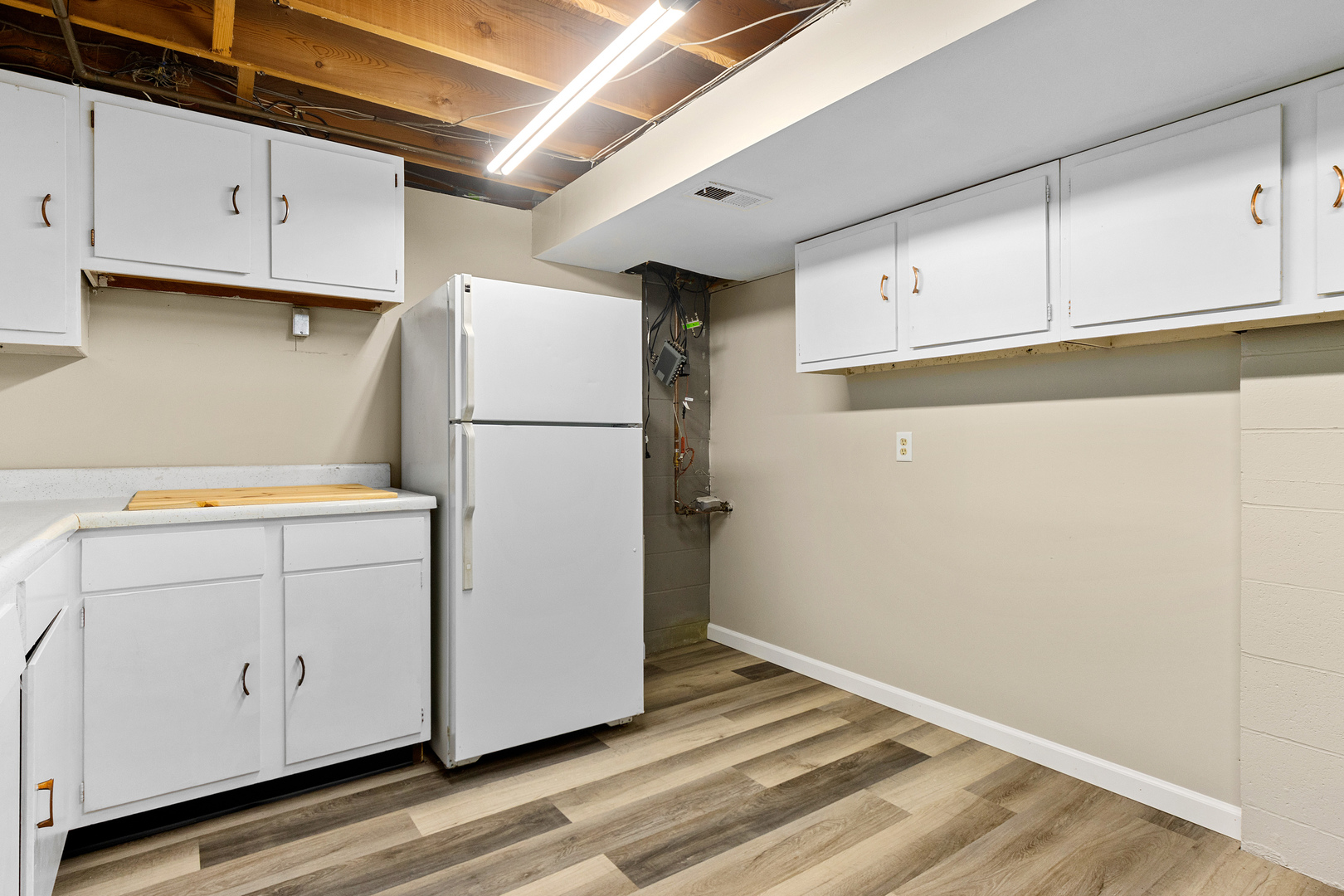 6616 N Greenmont Road, Peoria, IL 61614