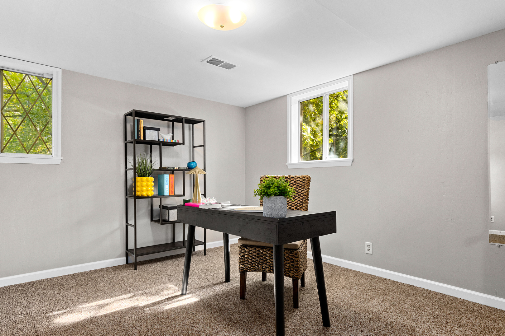 6616 N Greenmont Road, Peoria, IL 61614