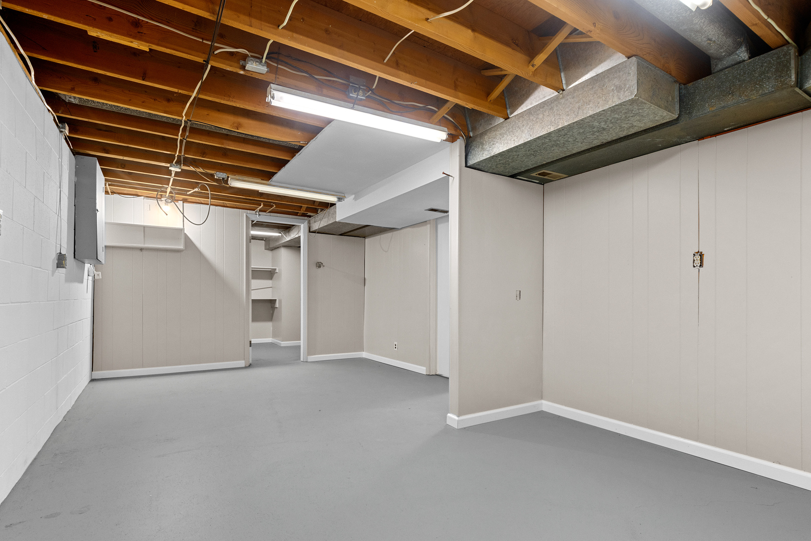 6616 N Greenmont Road, Peoria, IL 61614