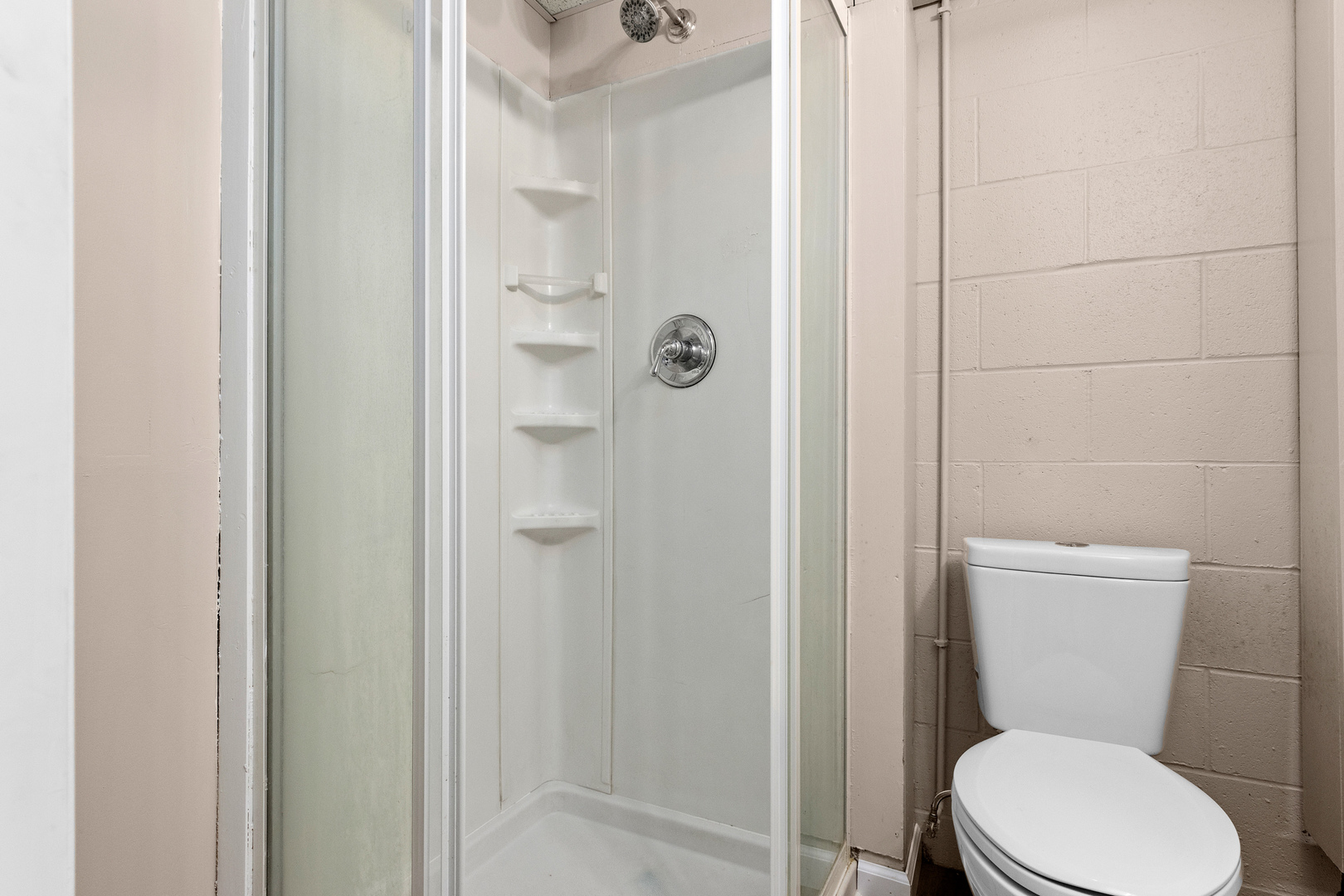 6616 N Greenmont Road, Peoria, IL 61614