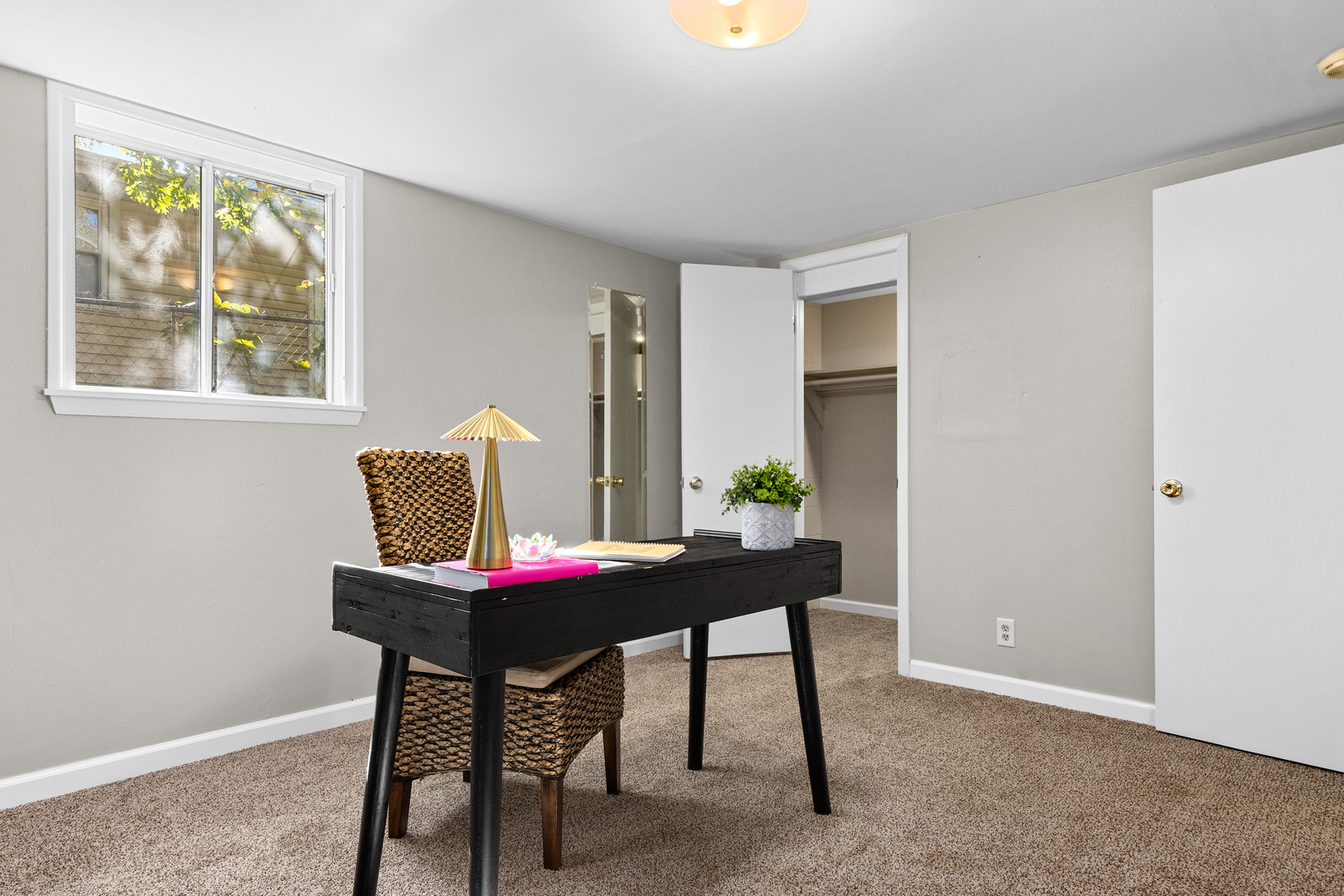 6616 N Greenmont Road, Peoria, IL 61614