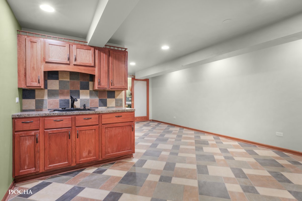 17618 Dunn Road, Tinley Park, IL 60487