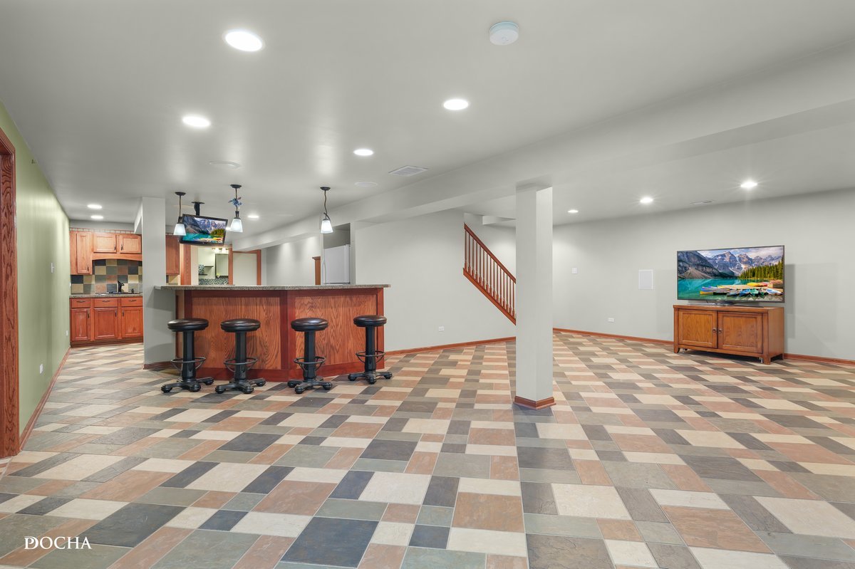 17618 Dunn Road, Tinley Park, IL 60487