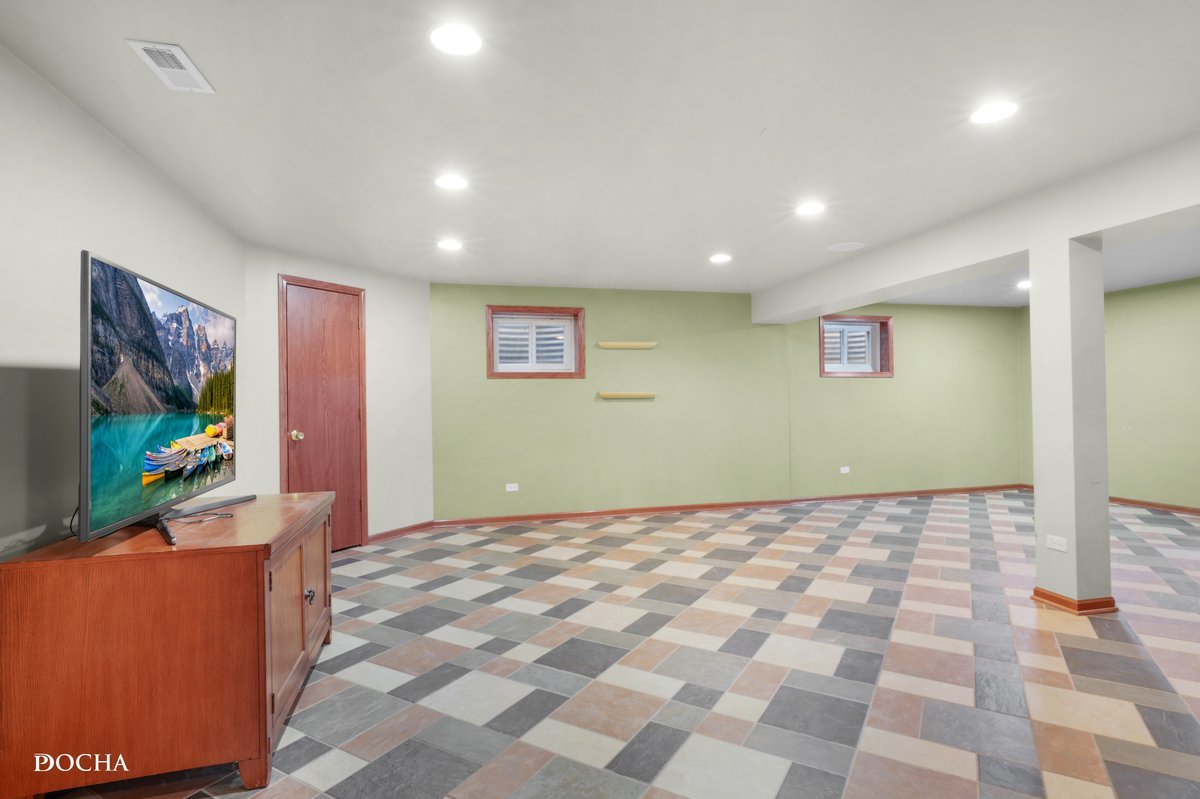 17618 Dunn Road, Tinley Park, IL 60487