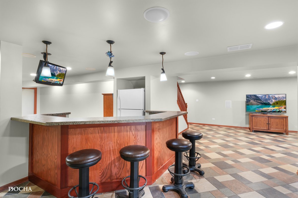 17618 Dunn Road, Tinley Park, IL 60487