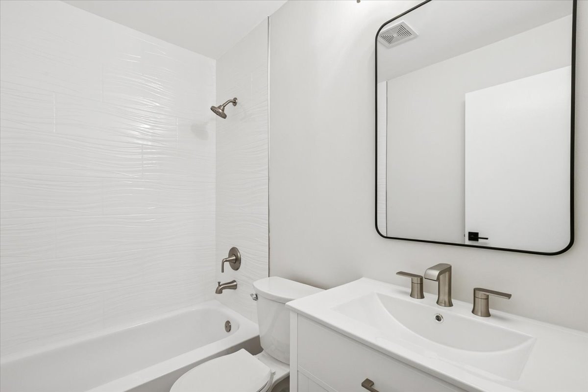 5136 Cheshire Road #5136, Gurnee, IL 60031