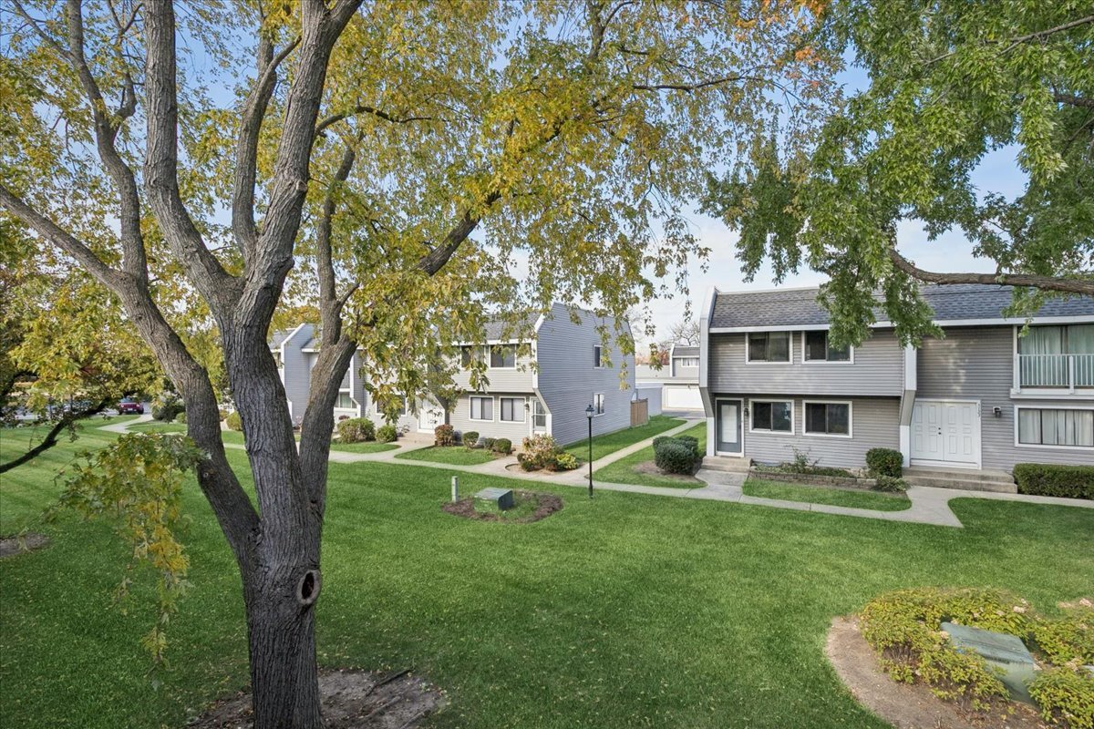 5136 Cheshire Road #5136, Gurnee, IL 60031