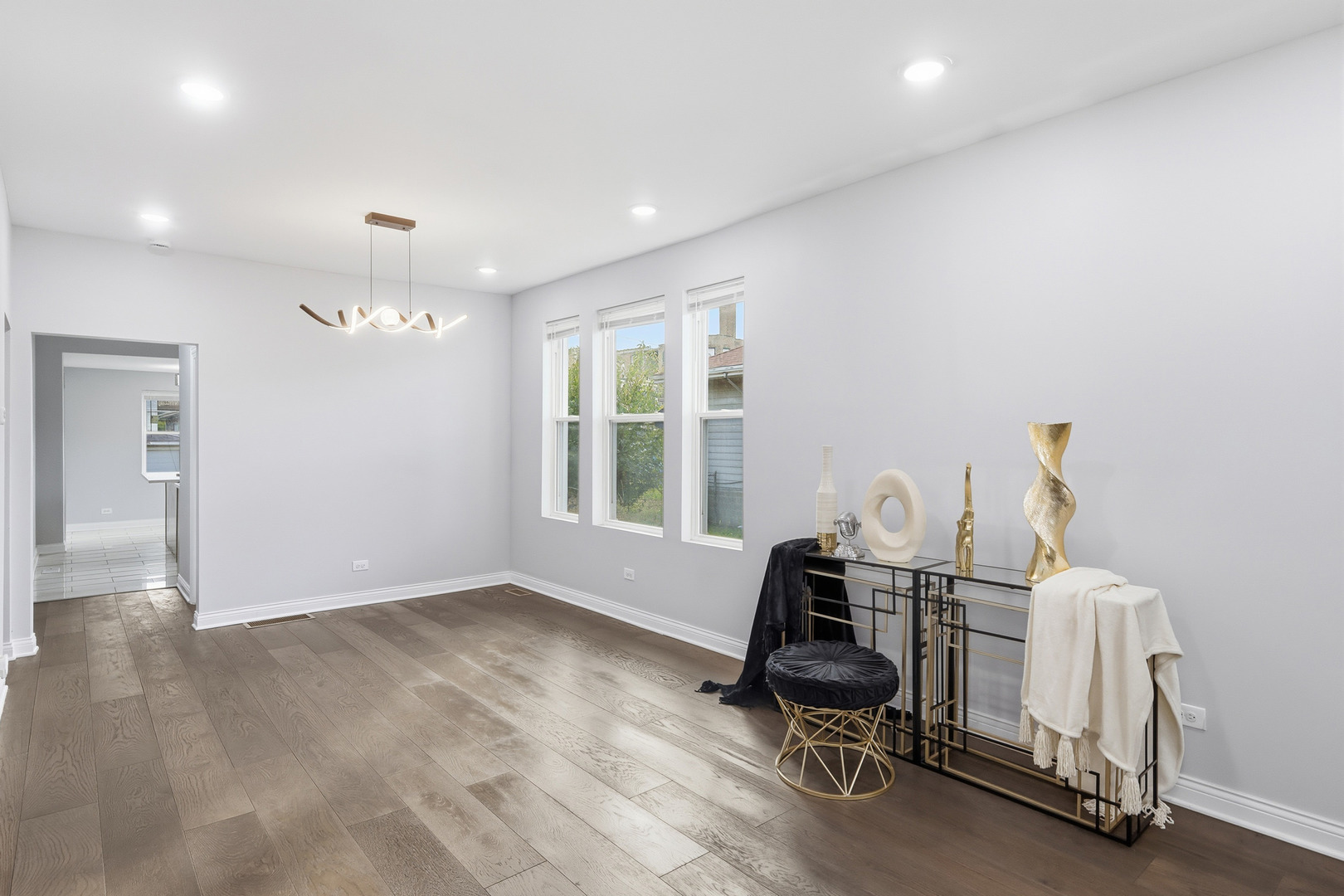 7823 S May Street, Chicago, IL 60620