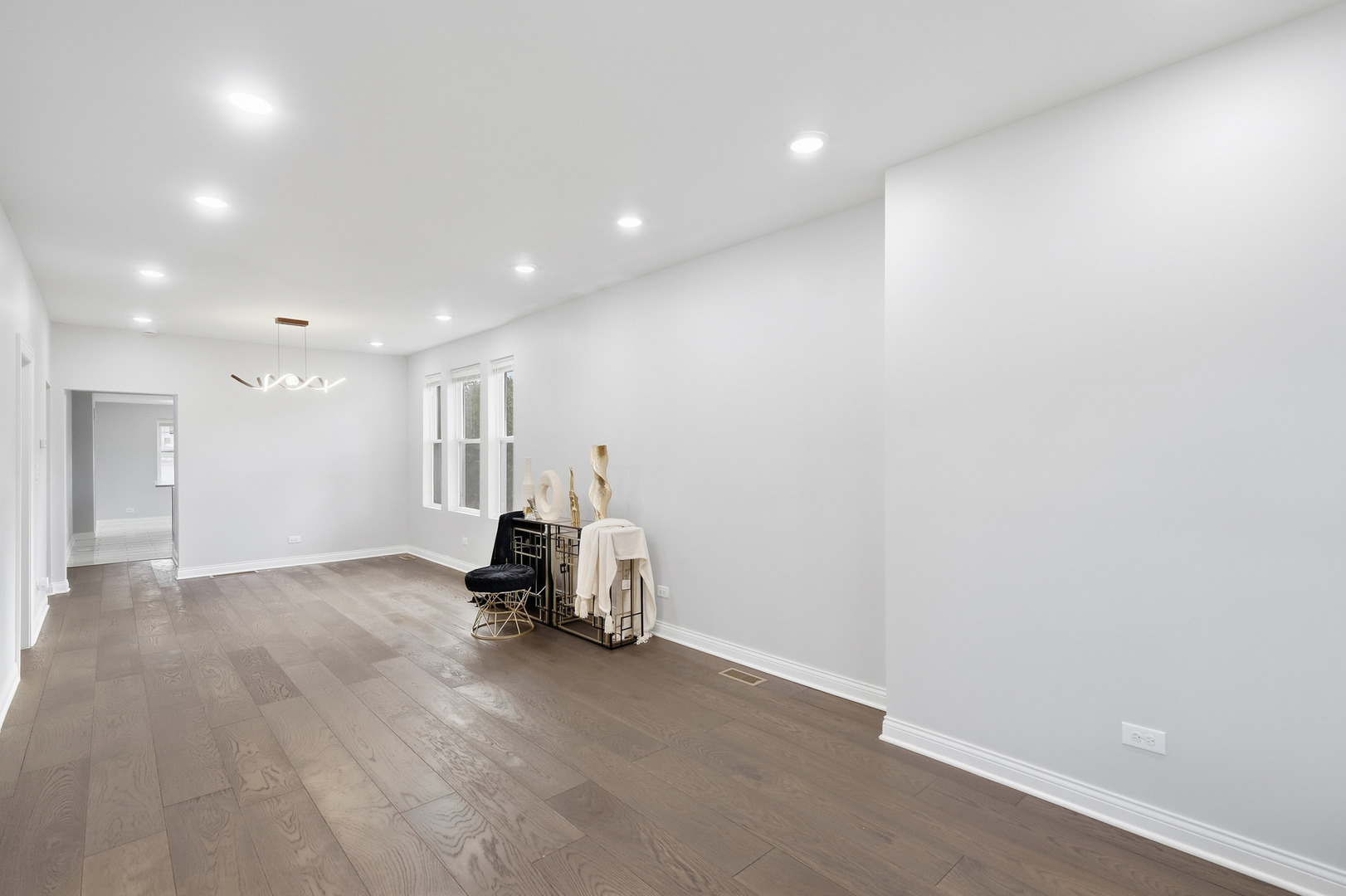 7823 S May Street, Chicago, IL 60620