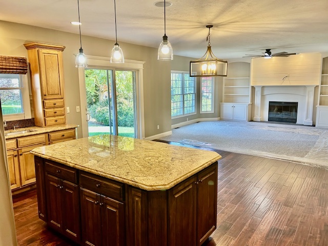 2810 Stevenson Drive, Bloomington, IL 61704