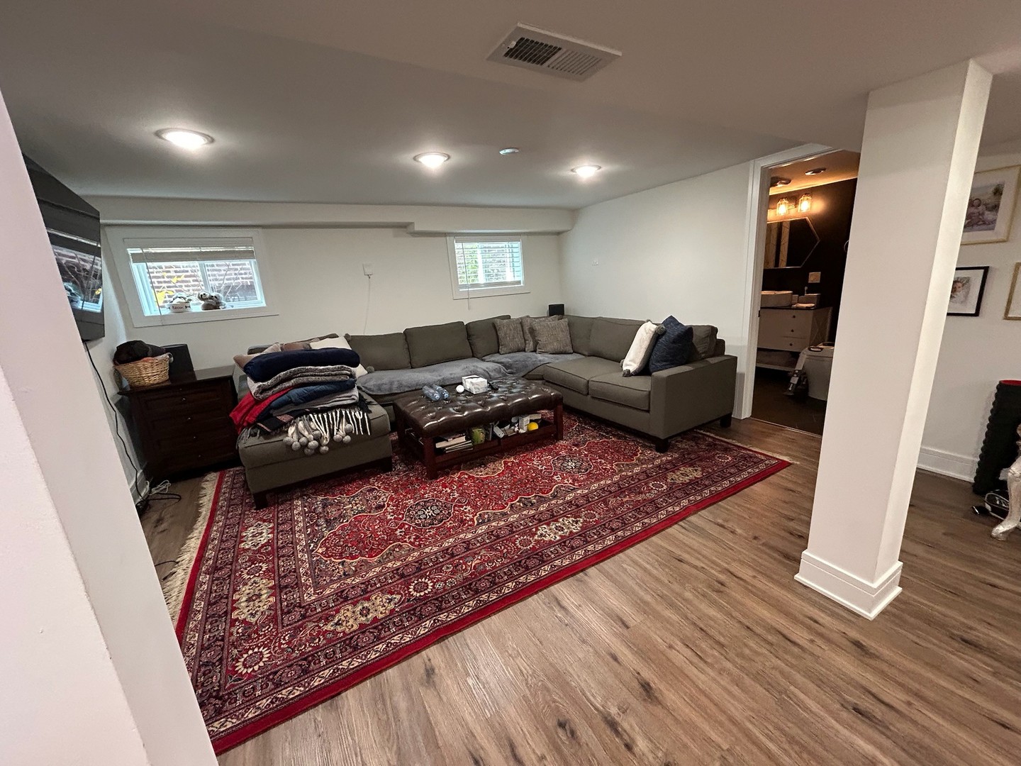 68 Lawton Road, Riverside, IL 60546