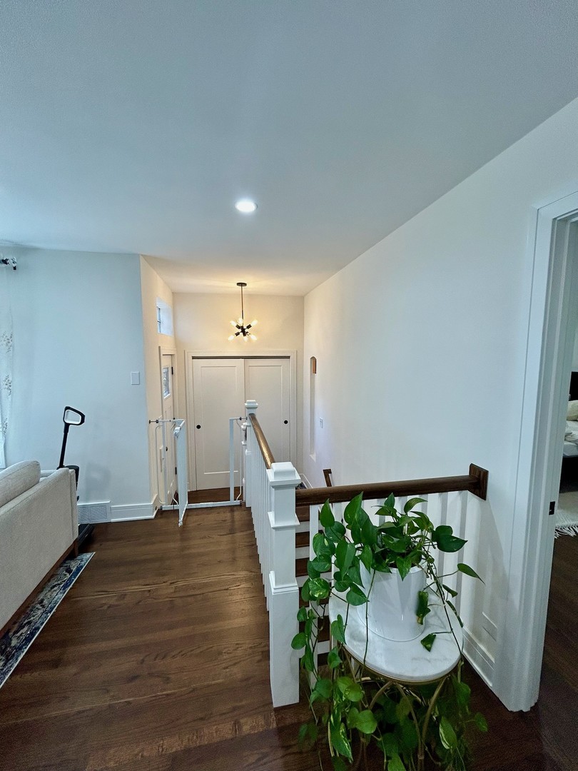 68 Lawton Road, Riverside, IL 60546