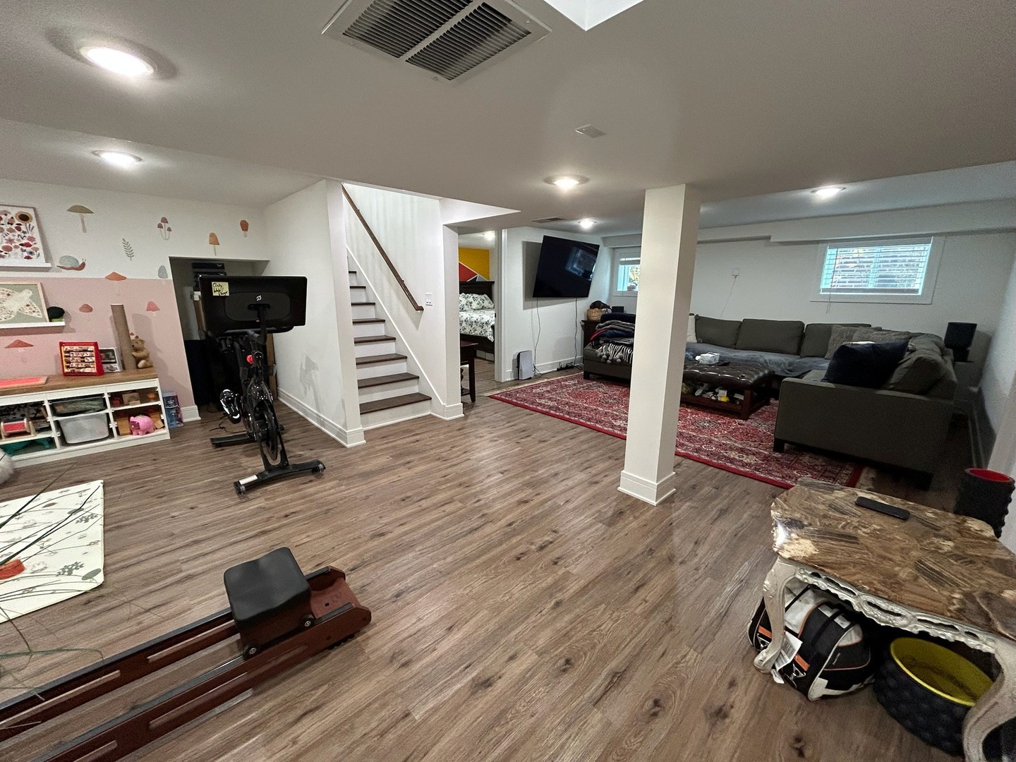 68 Lawton Road, Riverside, IL 60546