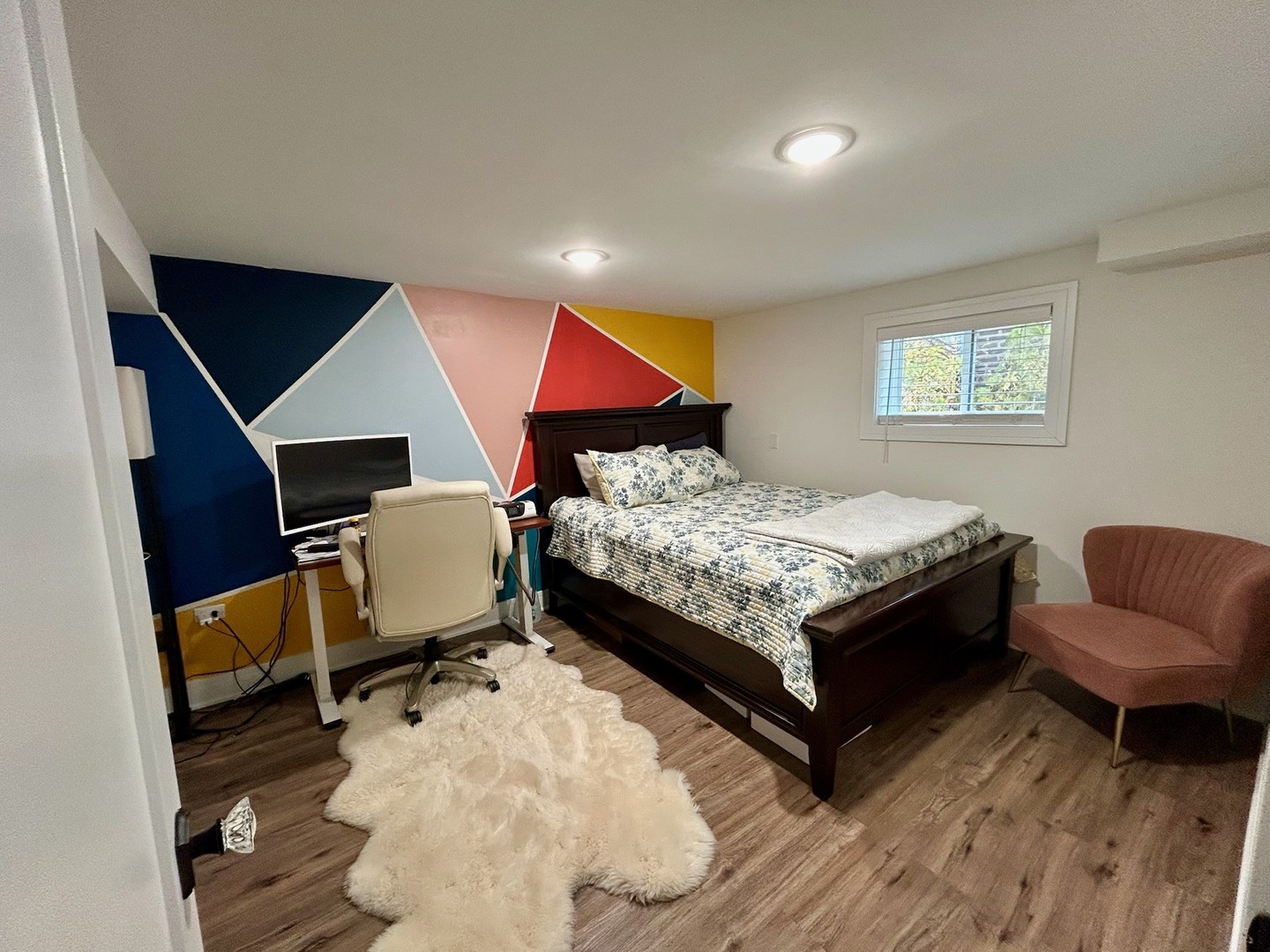 68 Lawton Road, Riverside, IL 60546