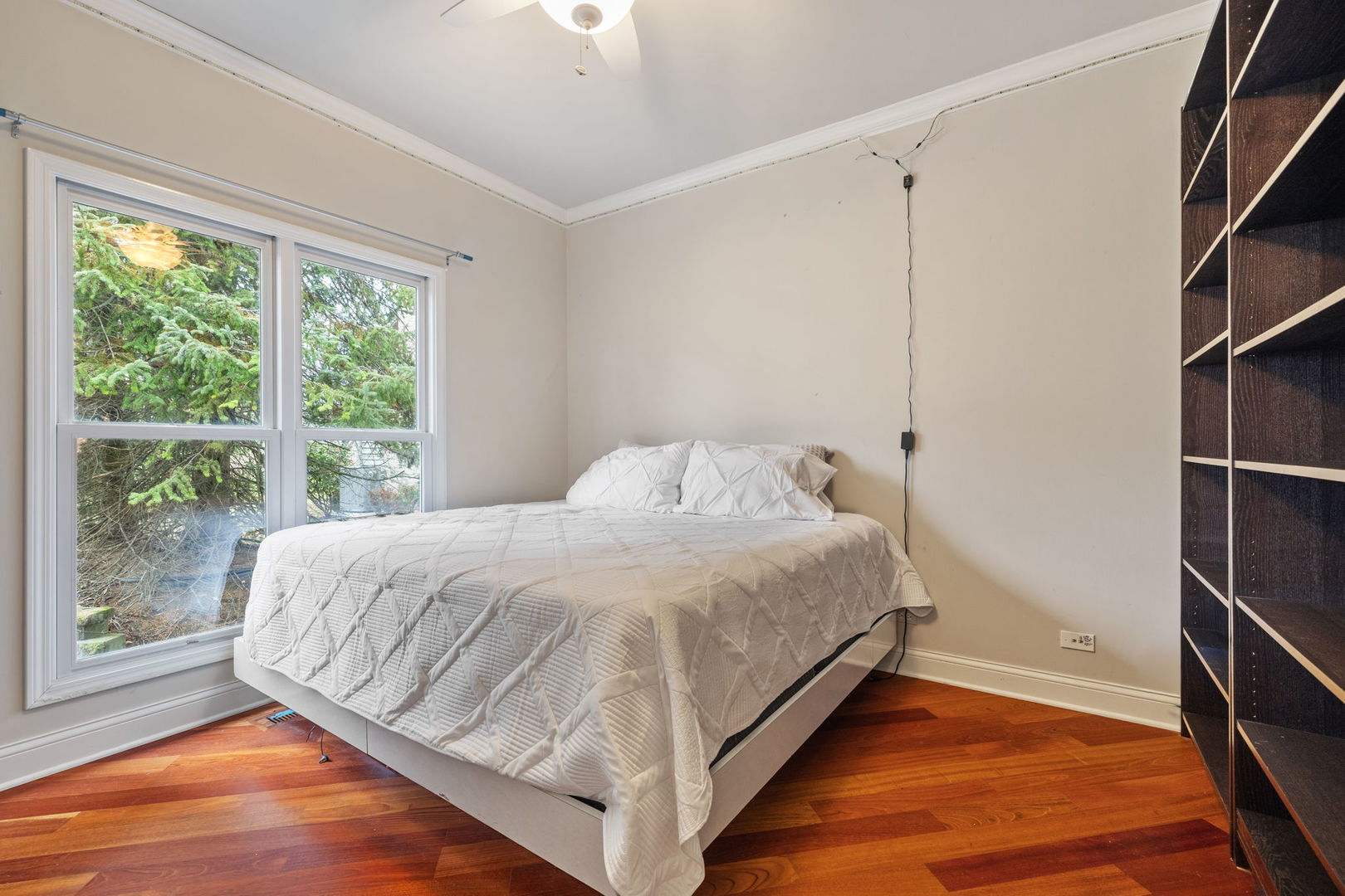 707 Crestview Drive, Bolingbrook, IL 60440