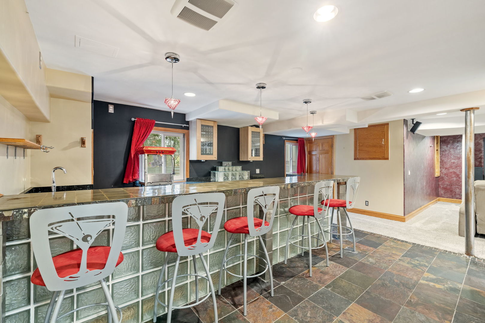 707 Crestview Drive, Bolingbrook, IL 60440