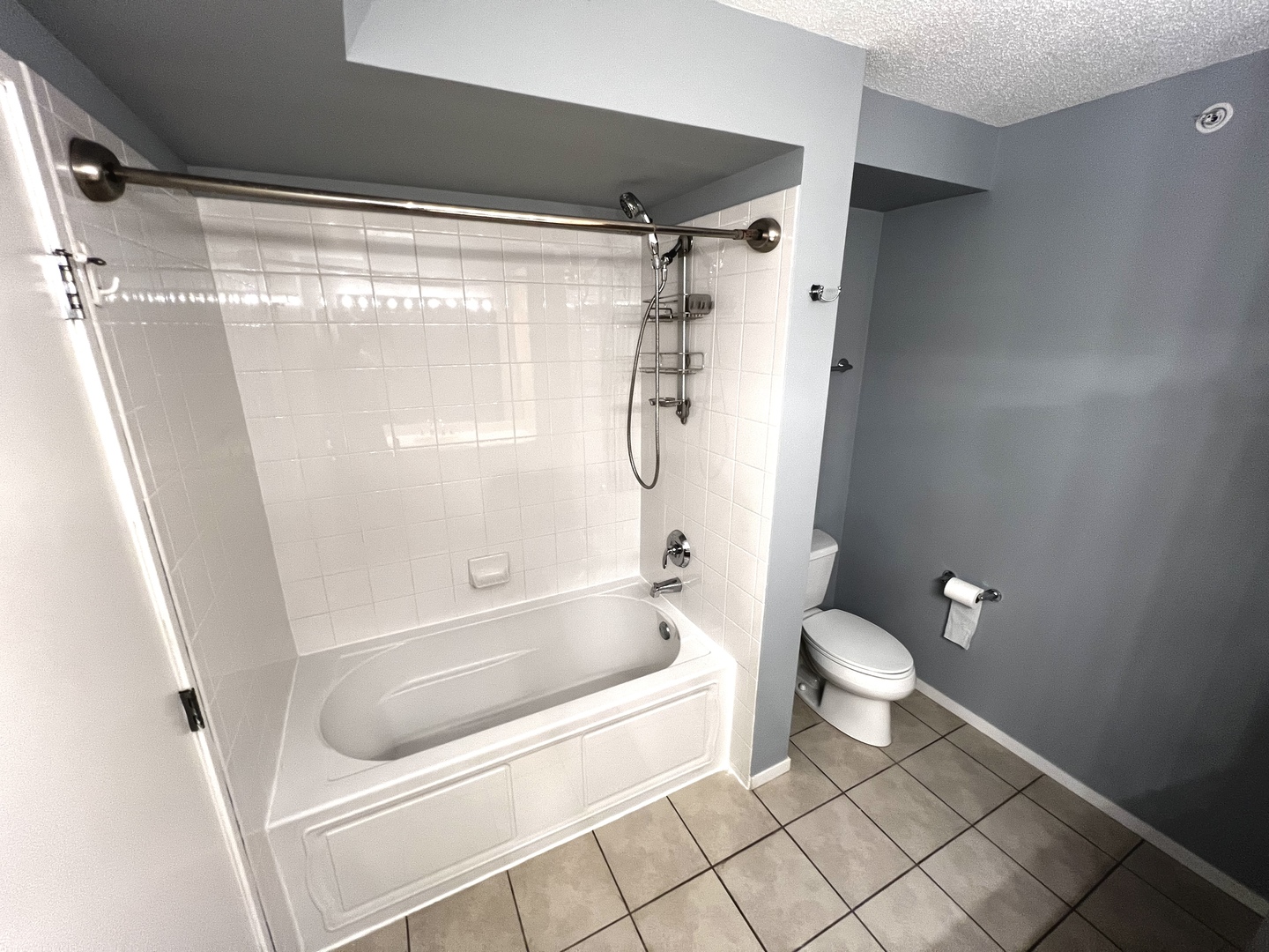 9655 Woods Drive #1405, Skokie, IL 60077