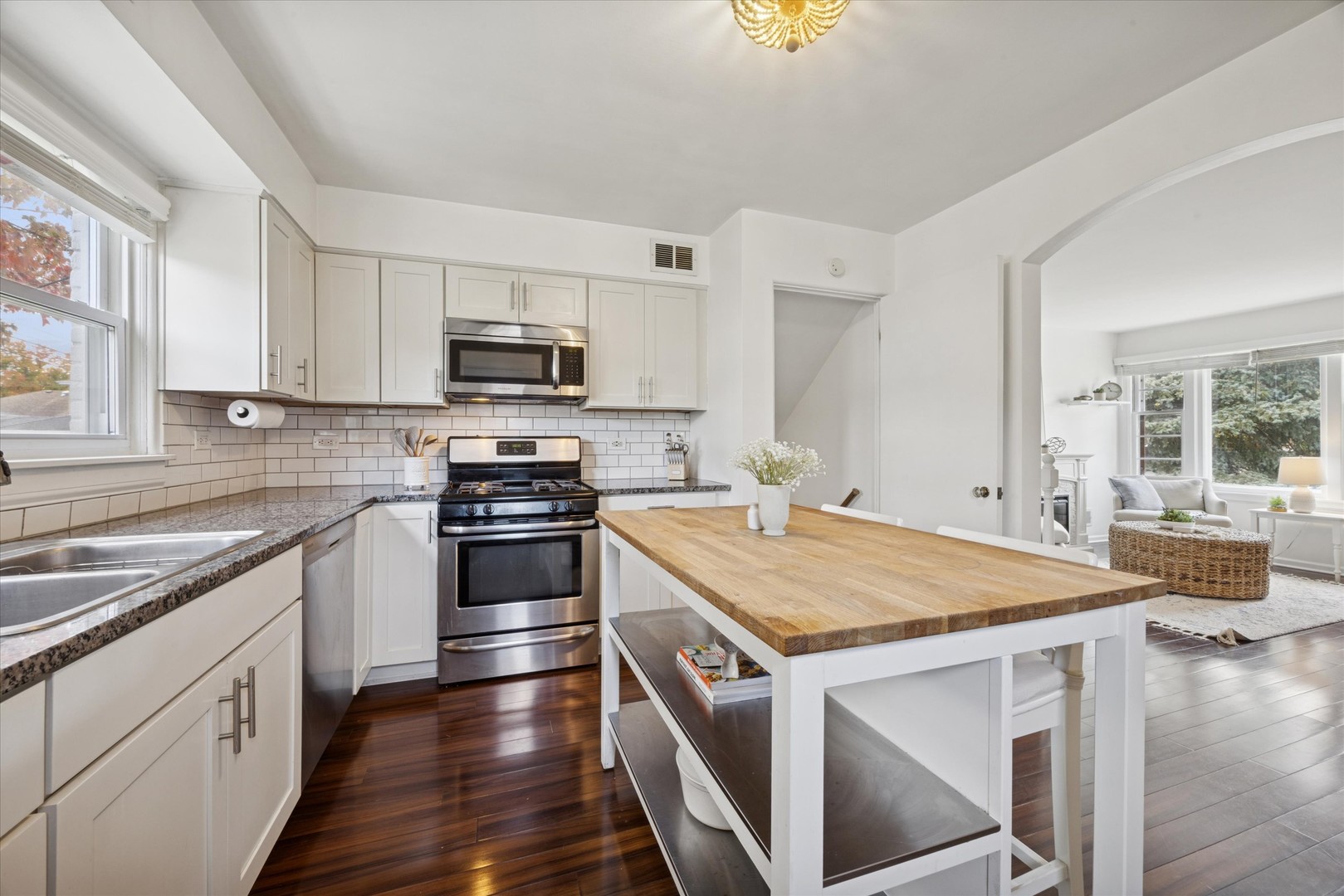 601 Homestead Road, La Grange Park, IL 60526