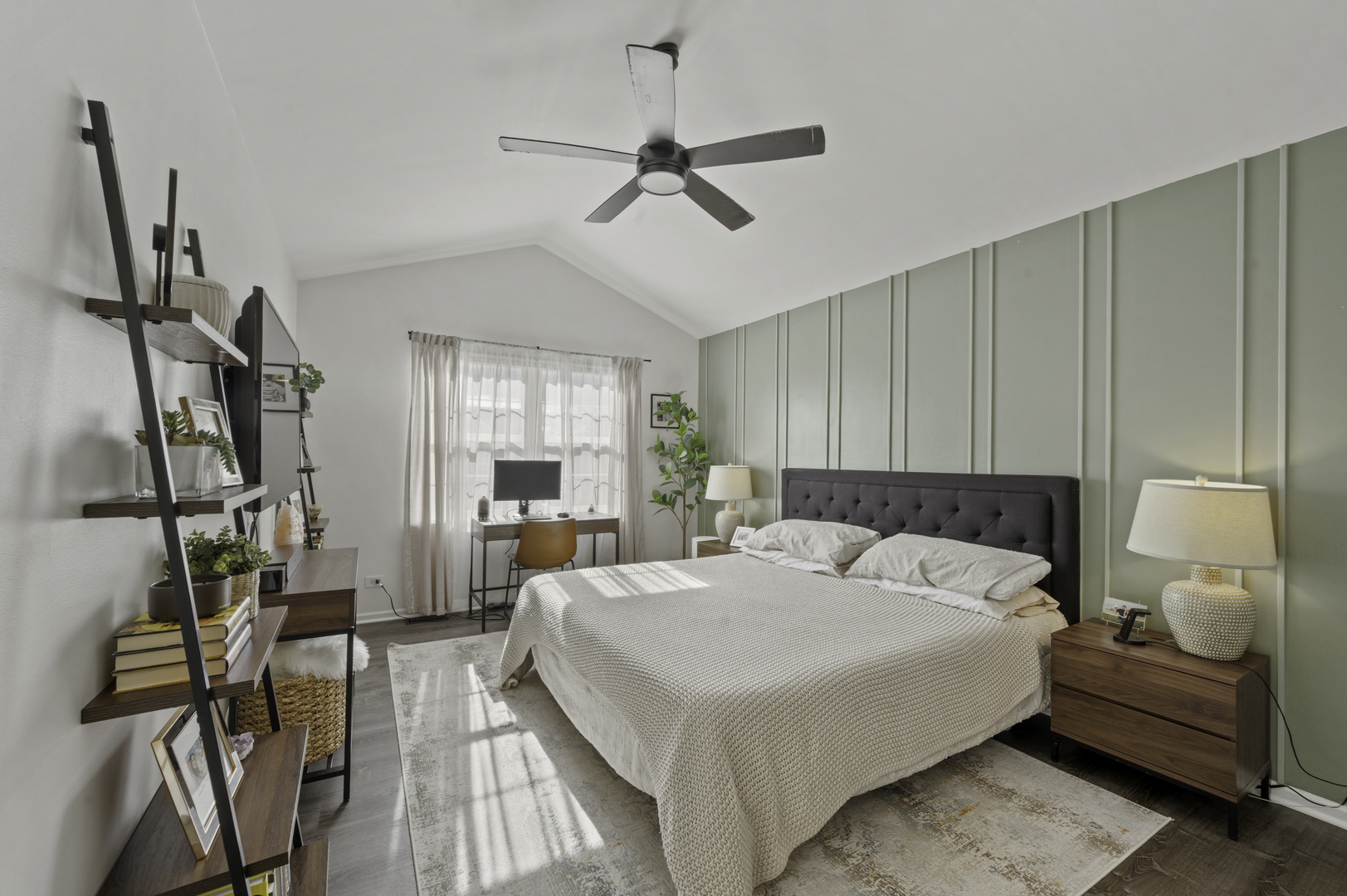 647 Kingsbridge Drive, Carol Stream, IL 60188