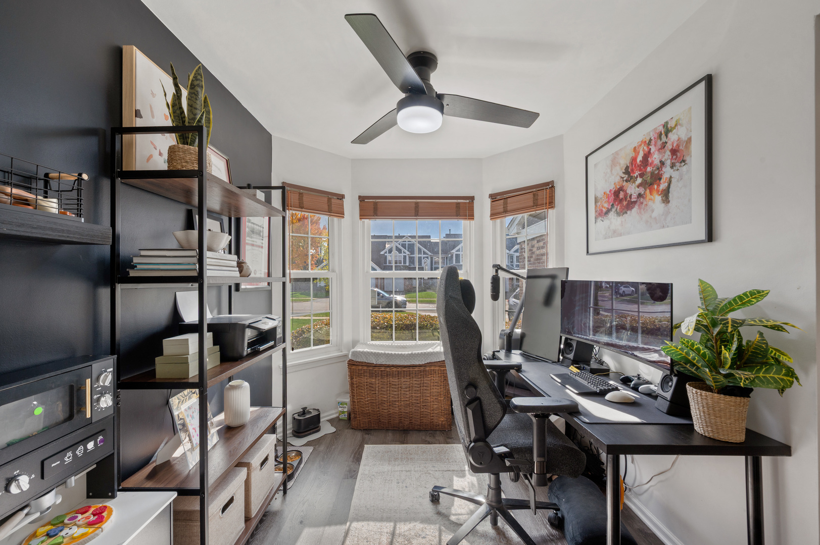 647 Kingsbridge Drive, Carol Stream, IL 60188