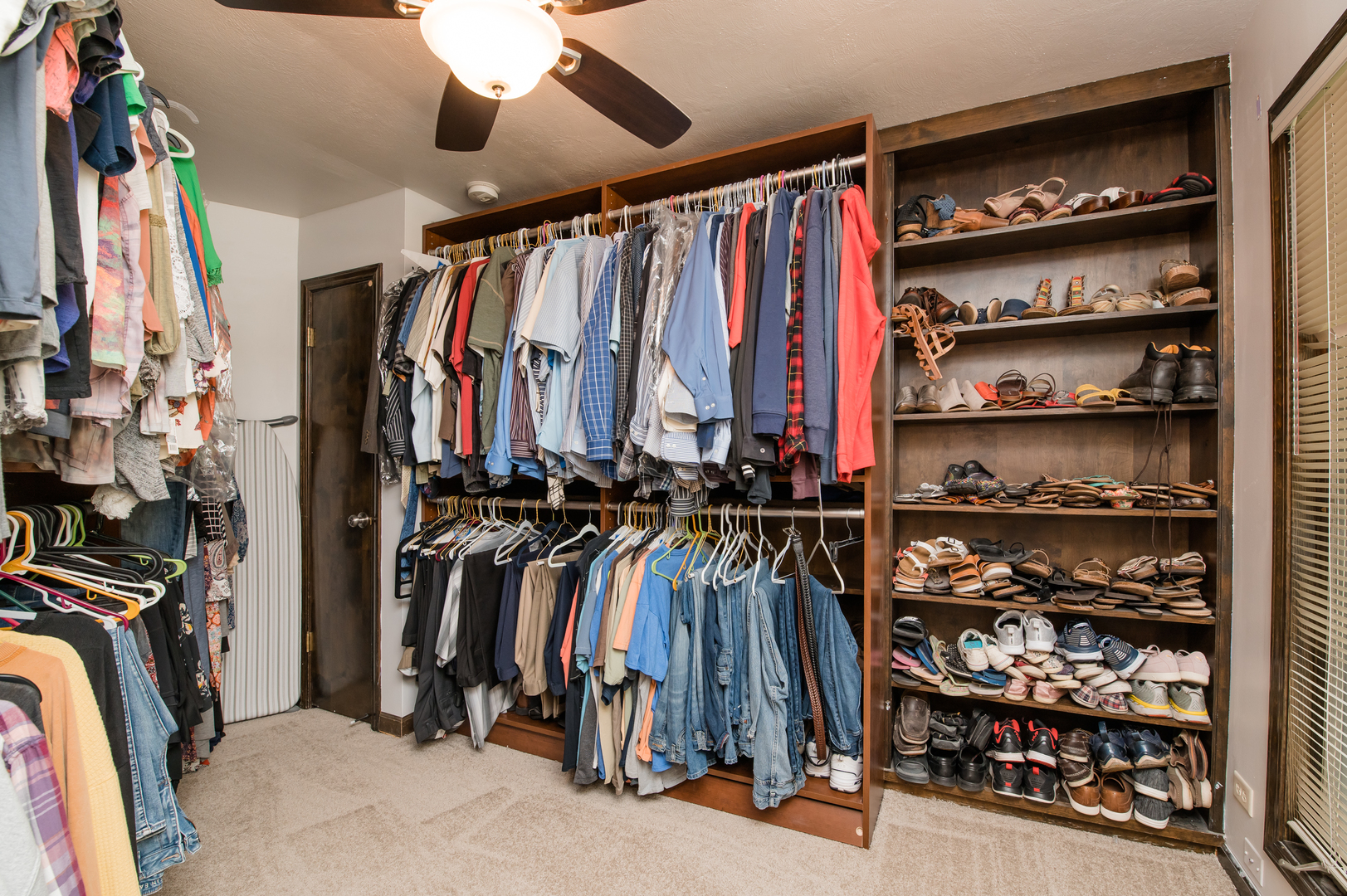 11N060 Johnstown Road, Elgin, IL 60124