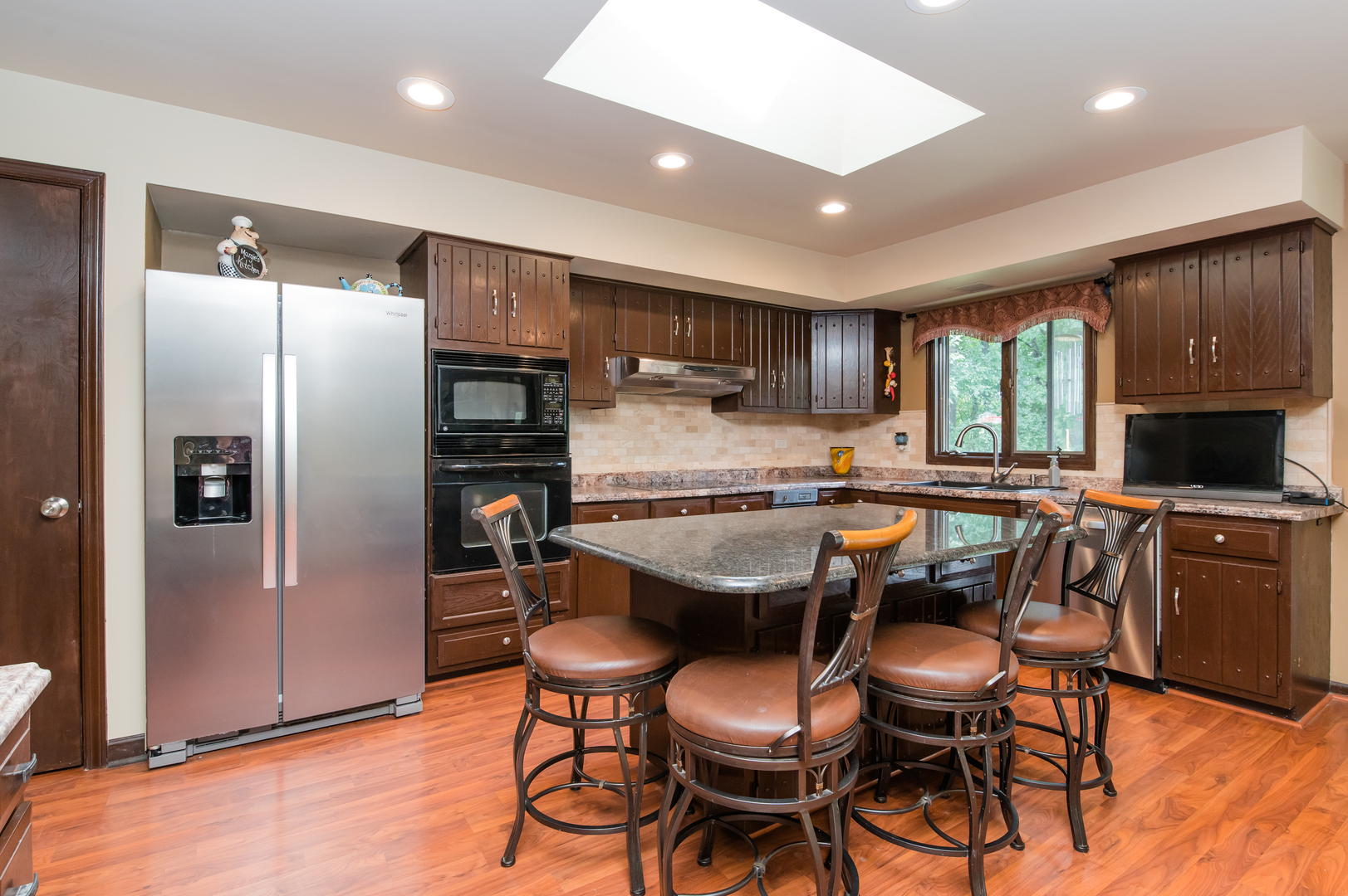 11N060 Johnstown Road, Elgin, IL 60124