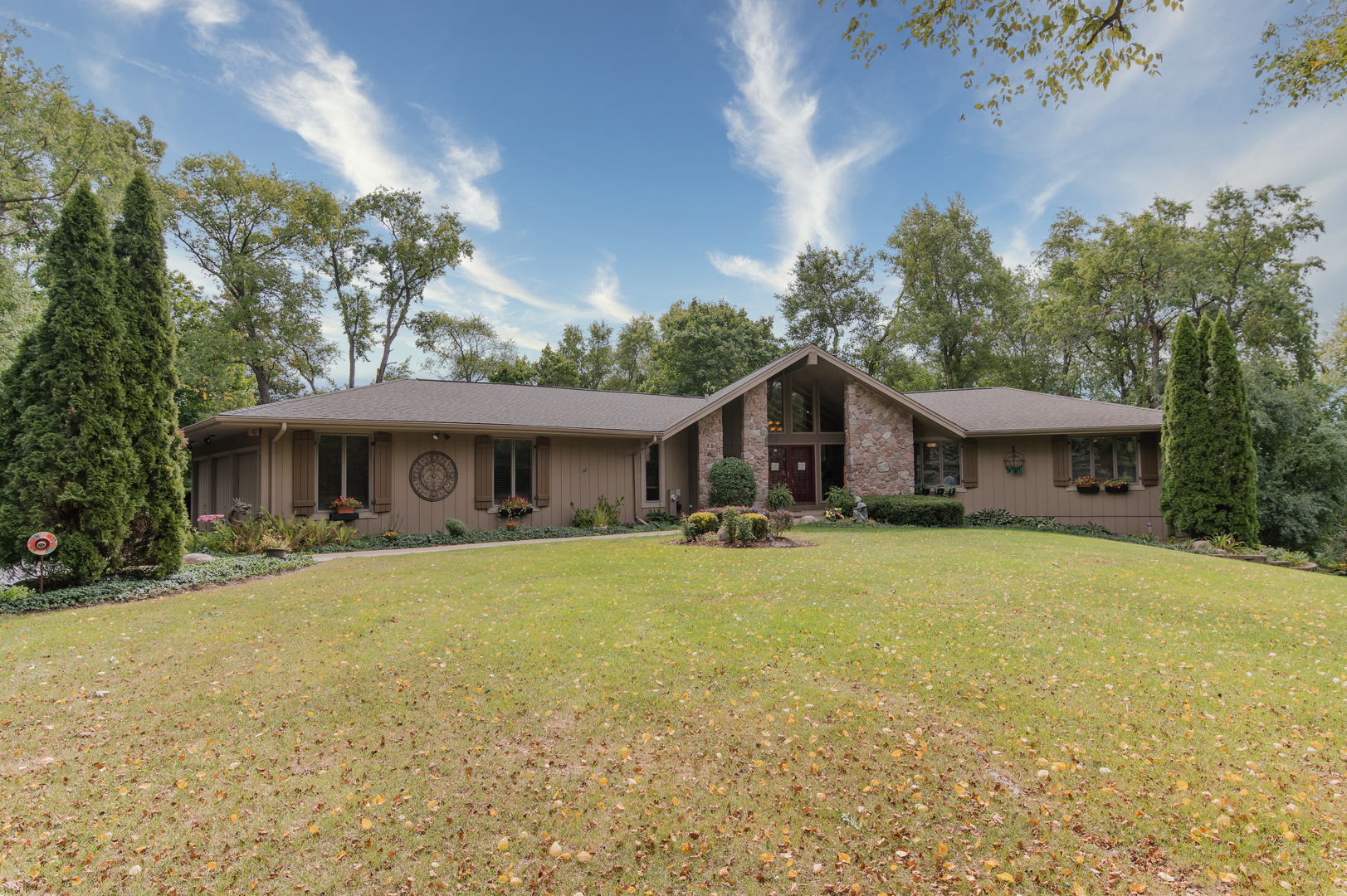 11N060 Johnstown Road, Elgin, IL 60124