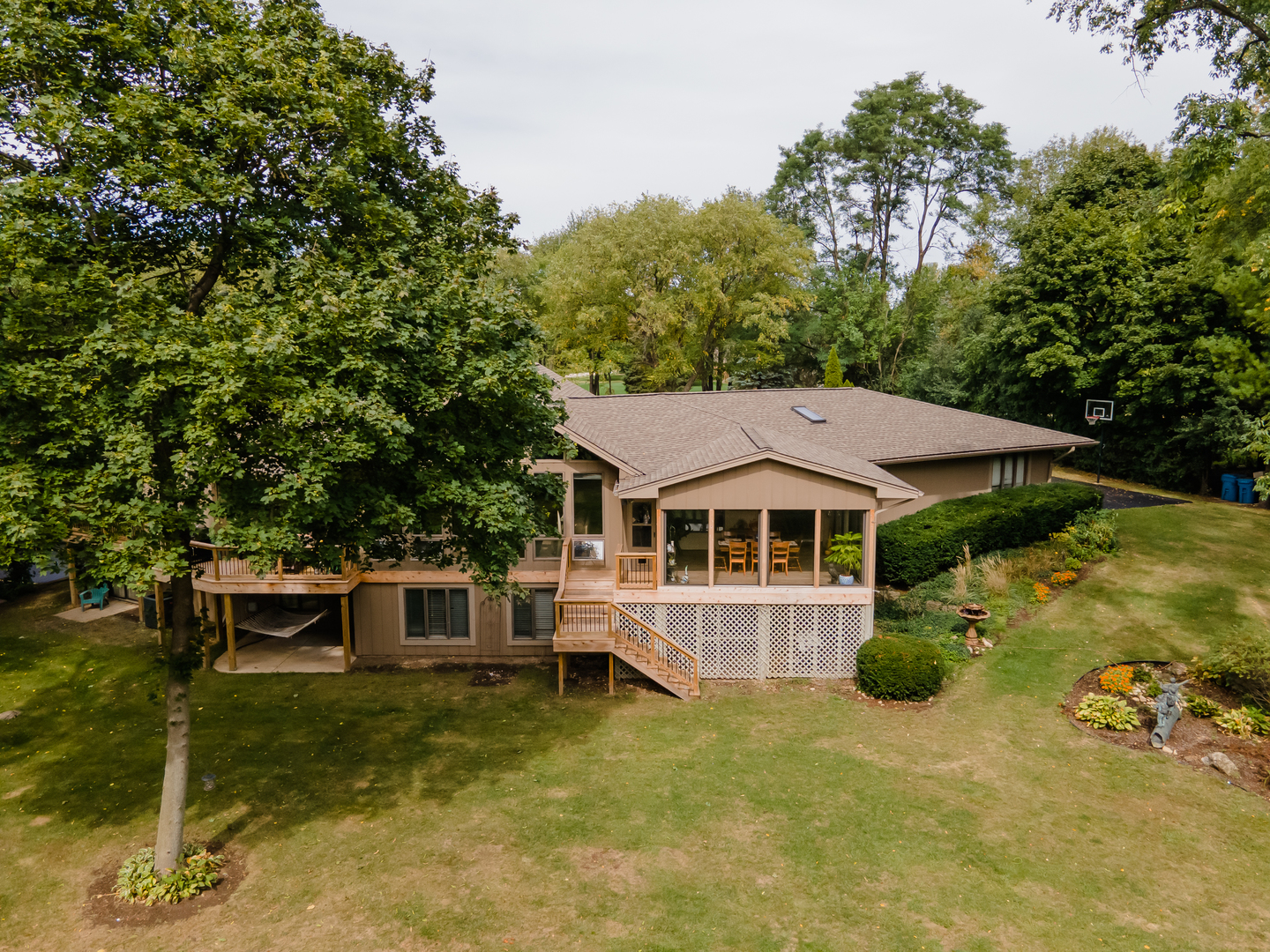 11N060 Johnstown Road, Elgin, IL 60124