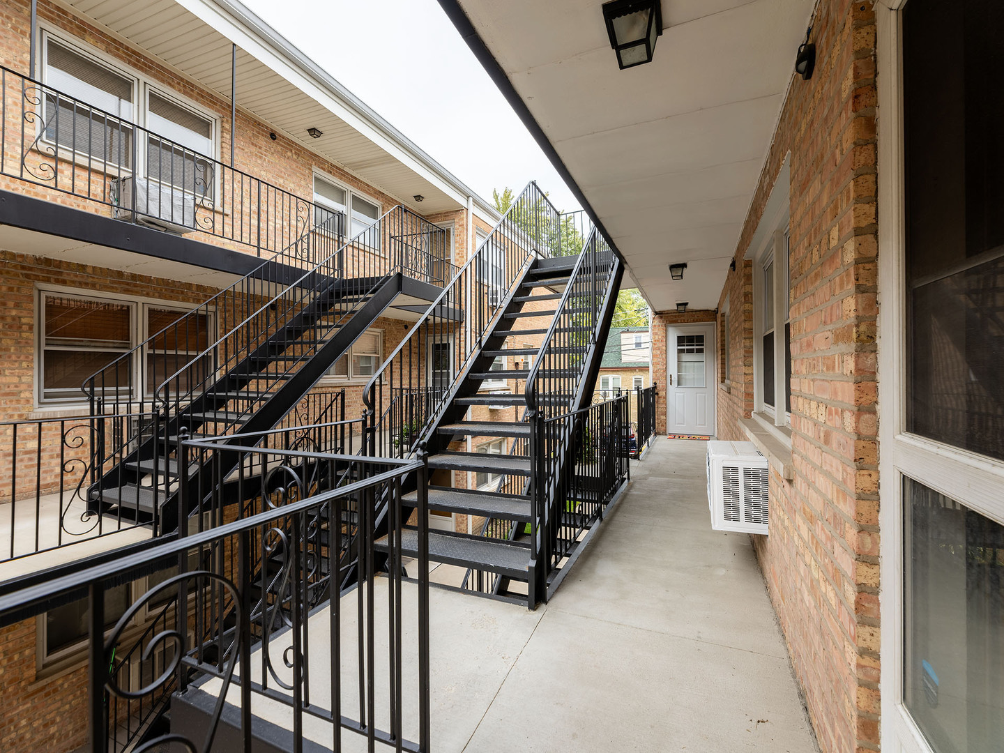 6587 N Northwest Highway #1A, Chicago, IL 60631