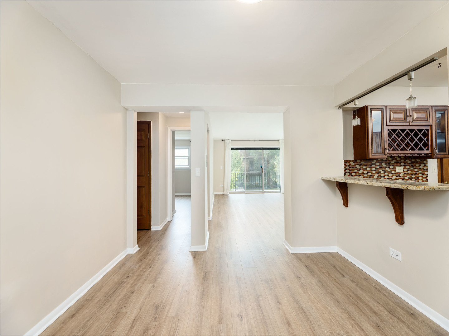 6587 N Northwest Highway #1A, Chicago, IL 60631