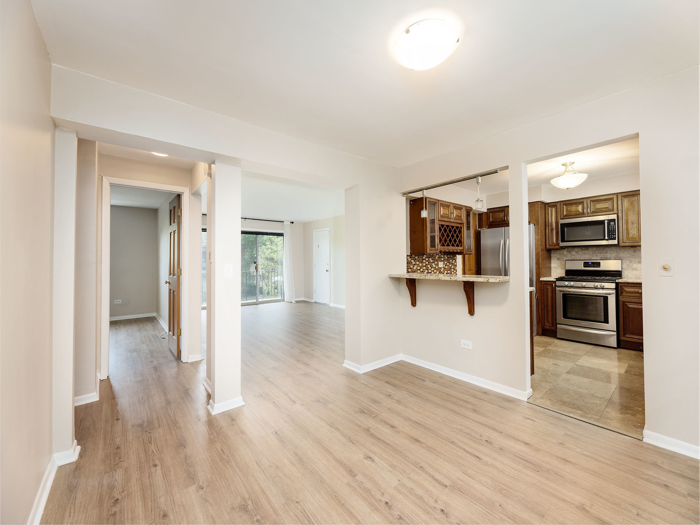 6587 N Northwest Highway #1A, Chicago, IL 60631