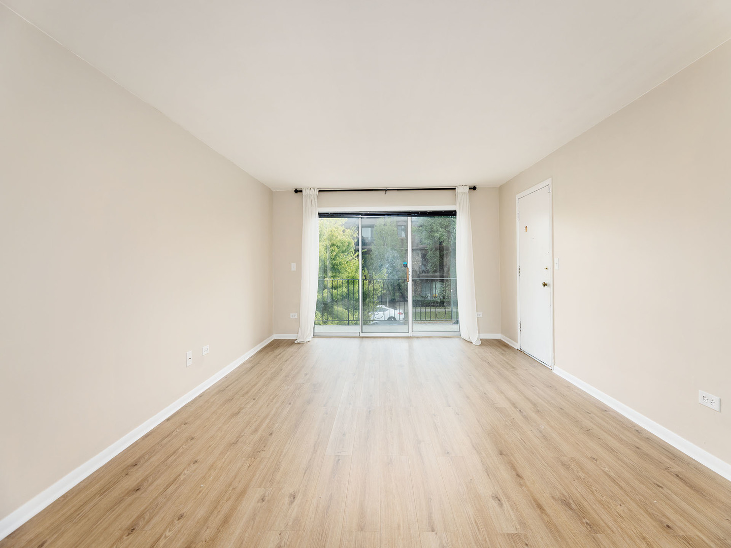 6587 N Northwest Highway #1A, Chicago, IL 60631