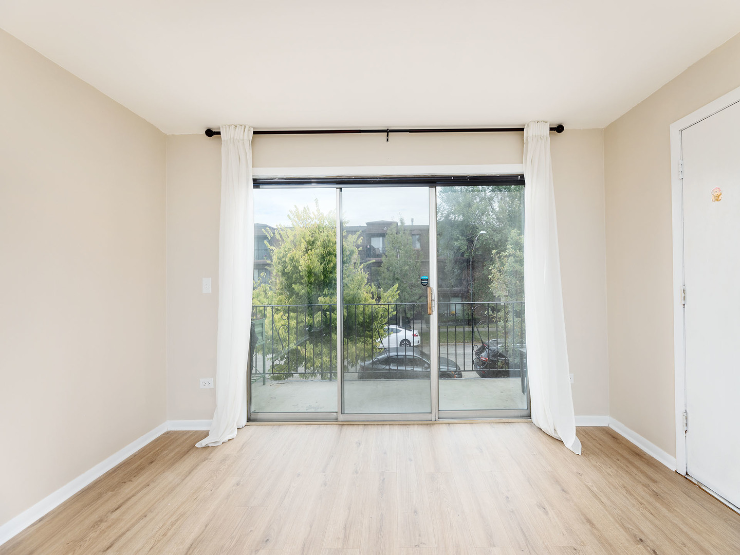 6587 N Northwest Highway #1A, Chicago, IL 60631