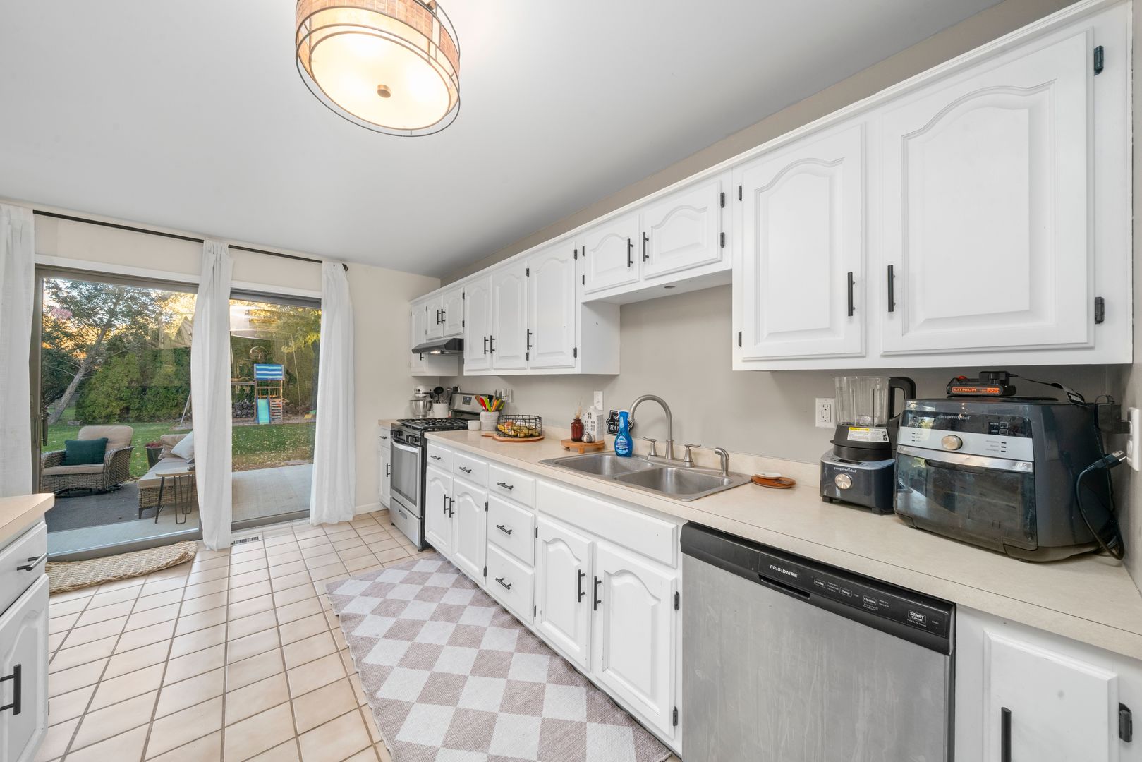 54 Clarece Trail, Somonauk, IL 60552