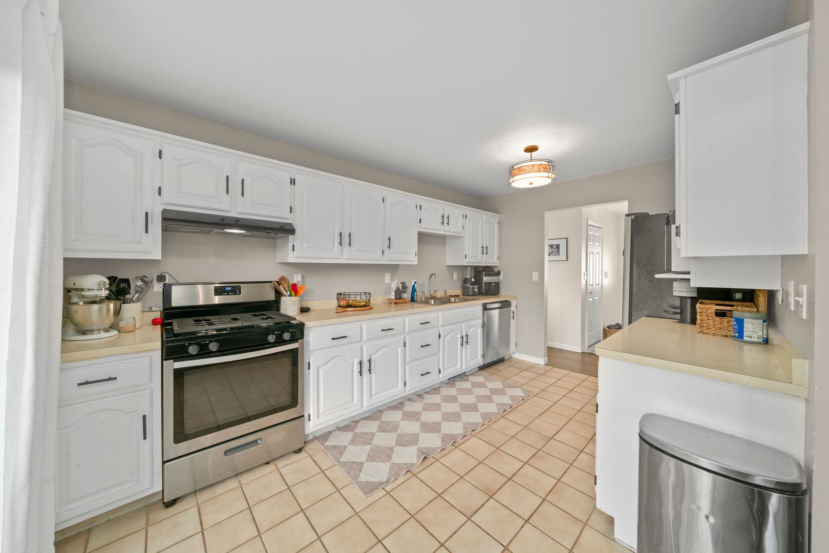 54 Clarece Trail, Somonauk, IL 60552