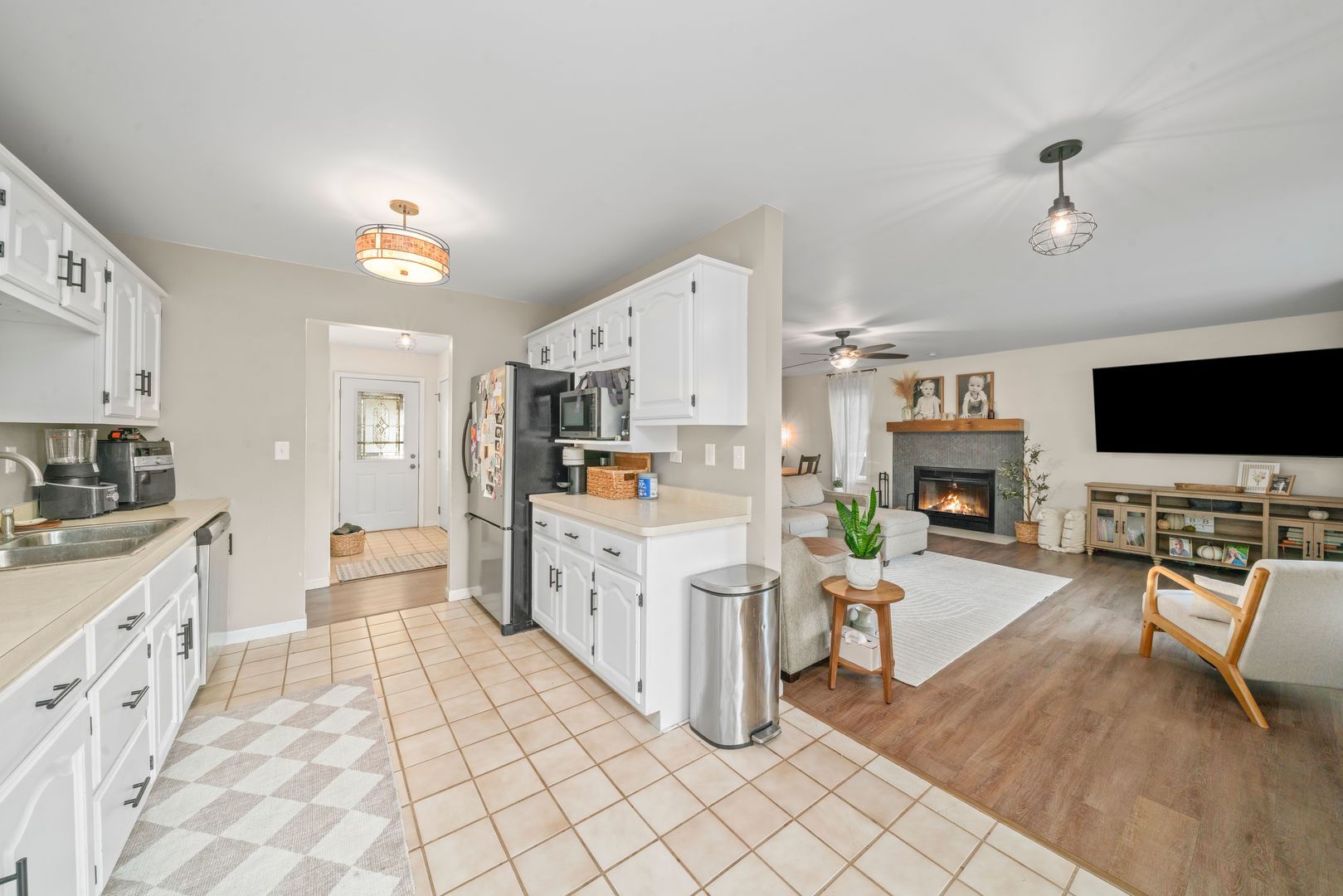 54 Clarece Trail, Somonauk, IL 60552