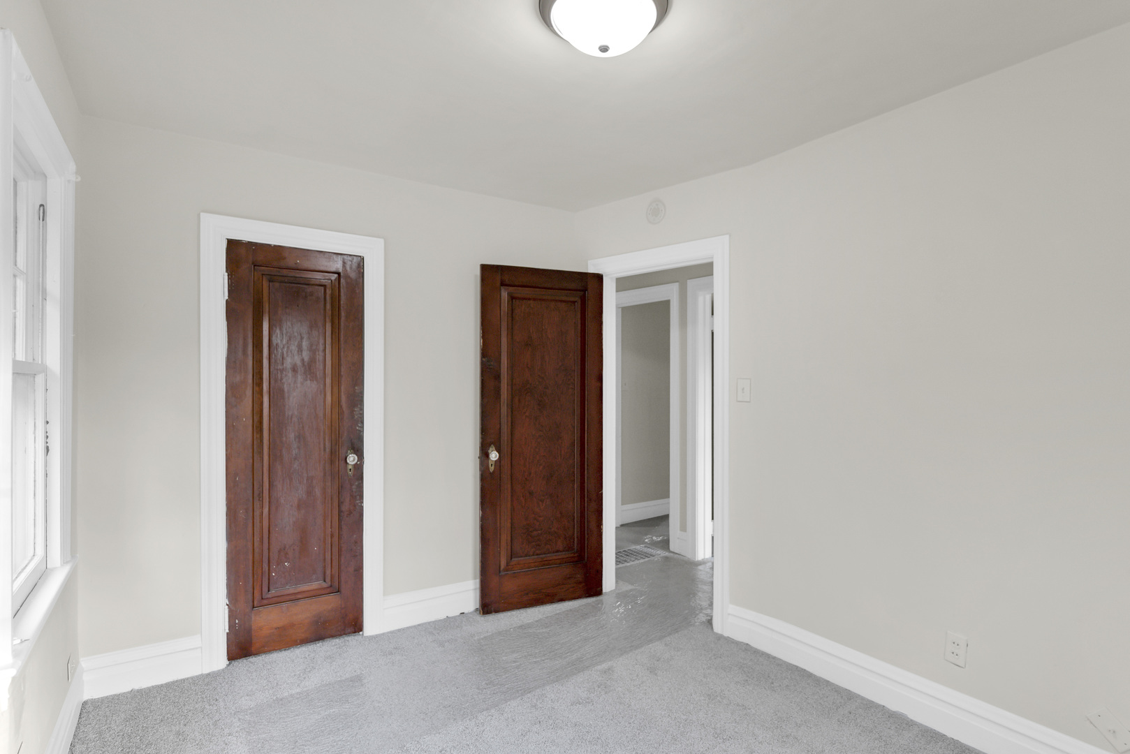 624 Lincoln Avenue, Elgin, IL 60120