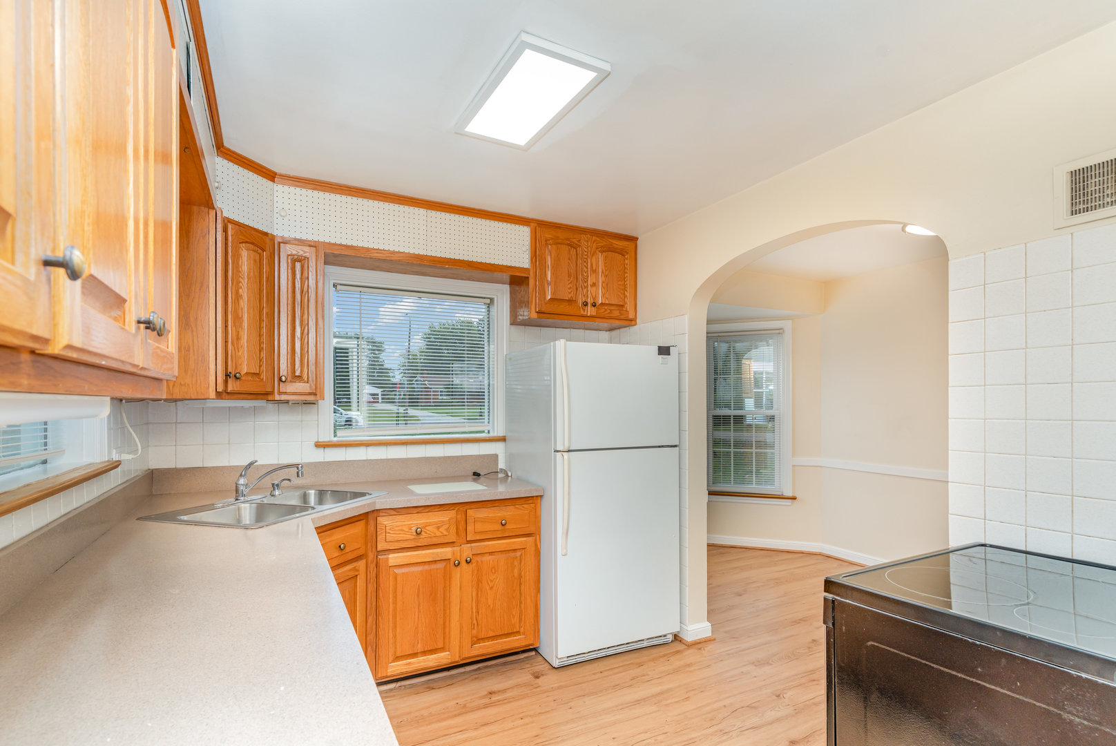 110 Homestead Drive, Wood Dale, IL 60191