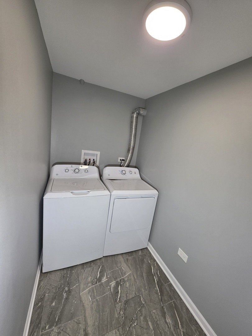 5134 W Henderson Street #G, Chicago, IL 60641