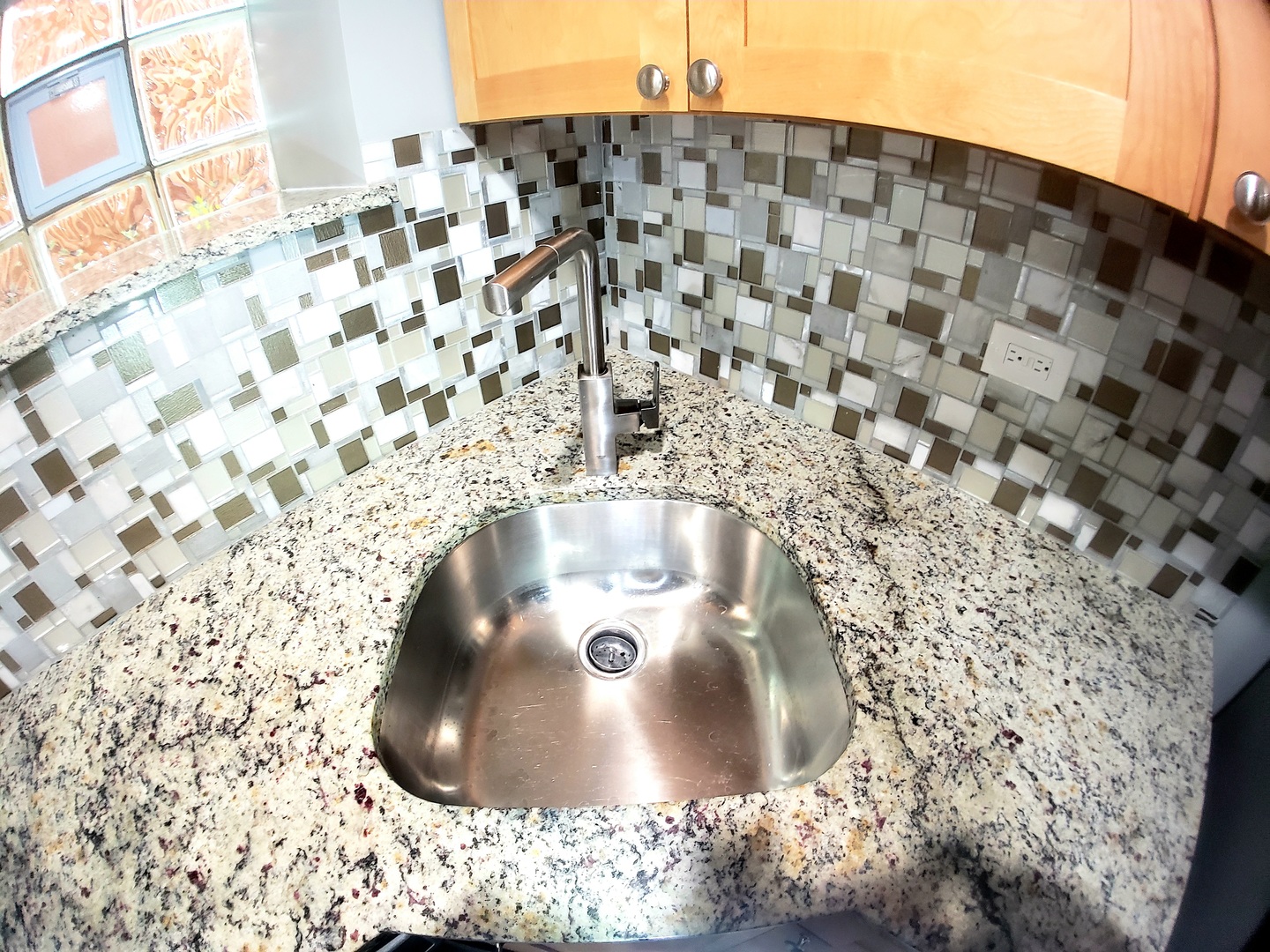 5134 W Henderson Street #G, Chicago, IL 60641