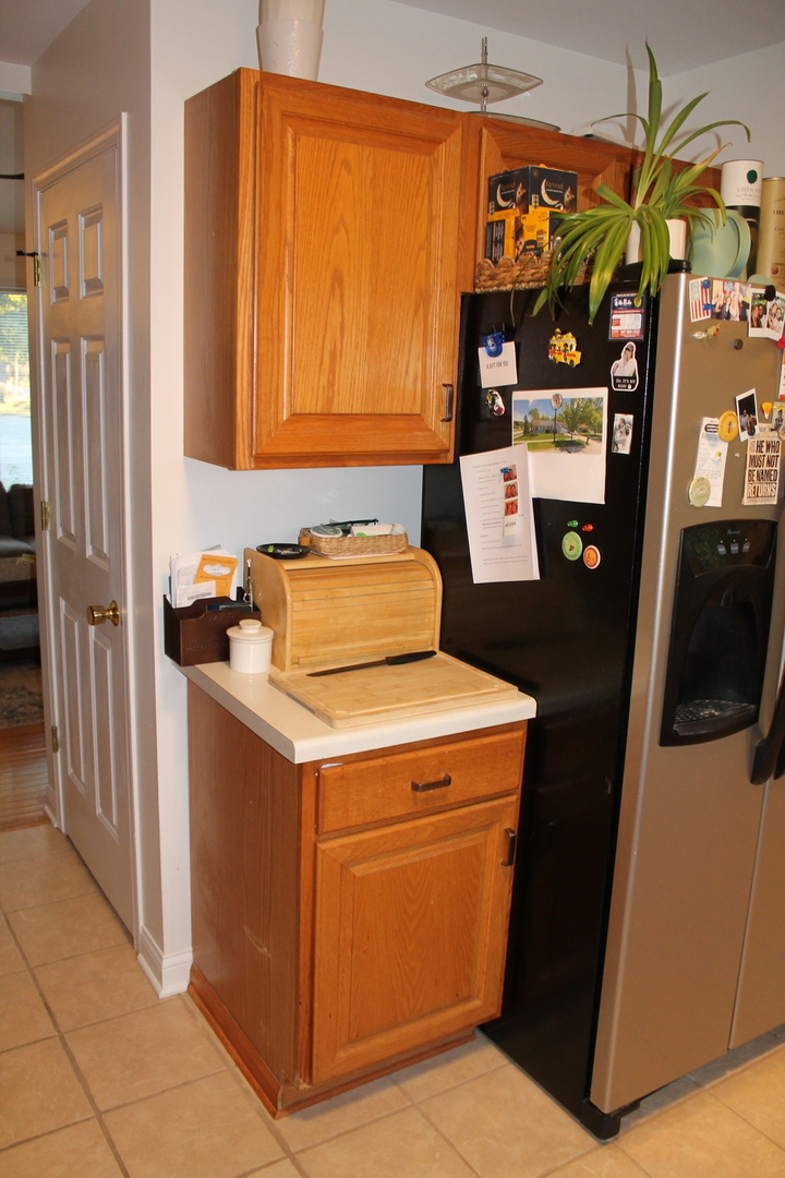 421 Klick Street, Hampshire, IL 60140