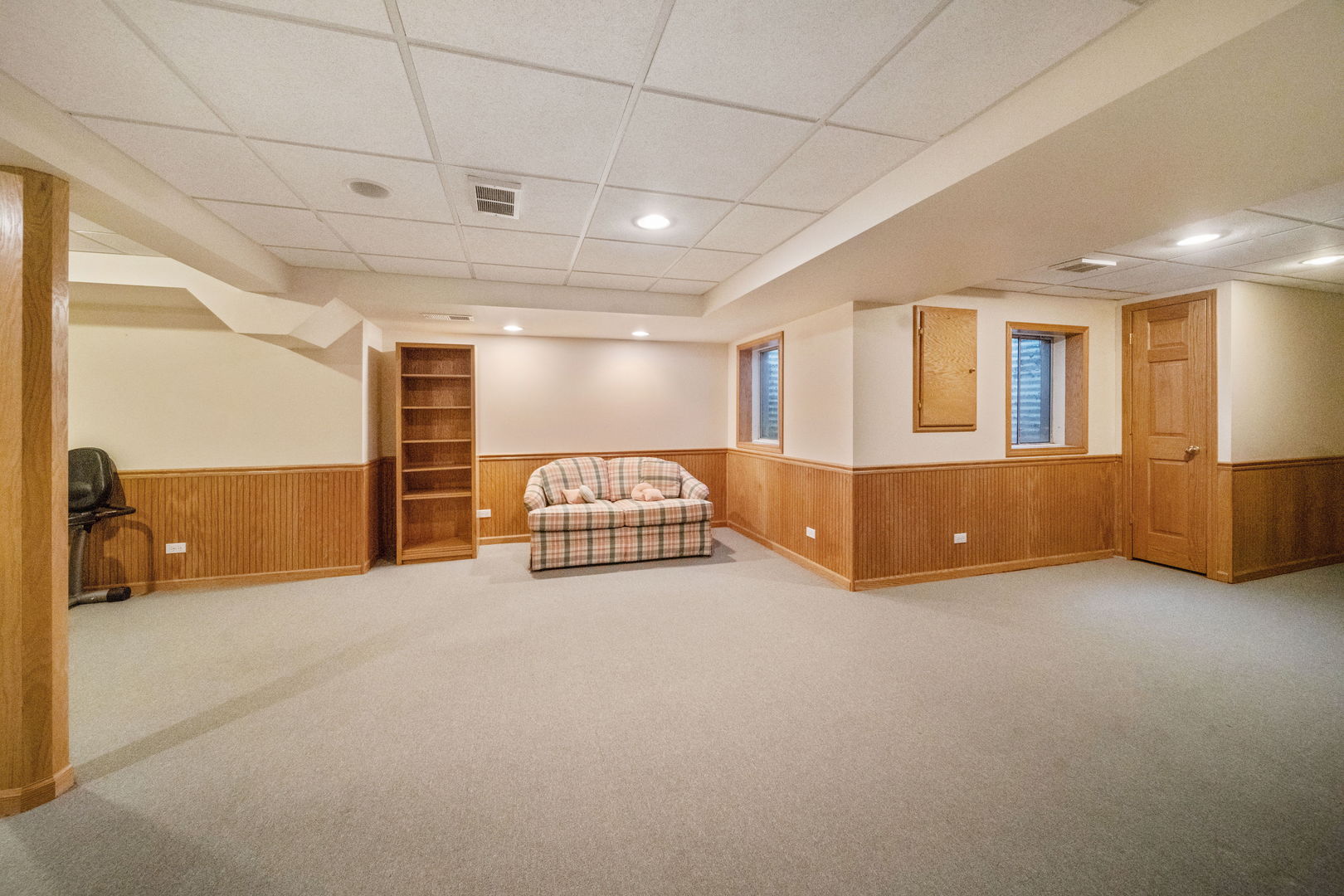 513 Rosebud Drive, Lombard, IL 60148