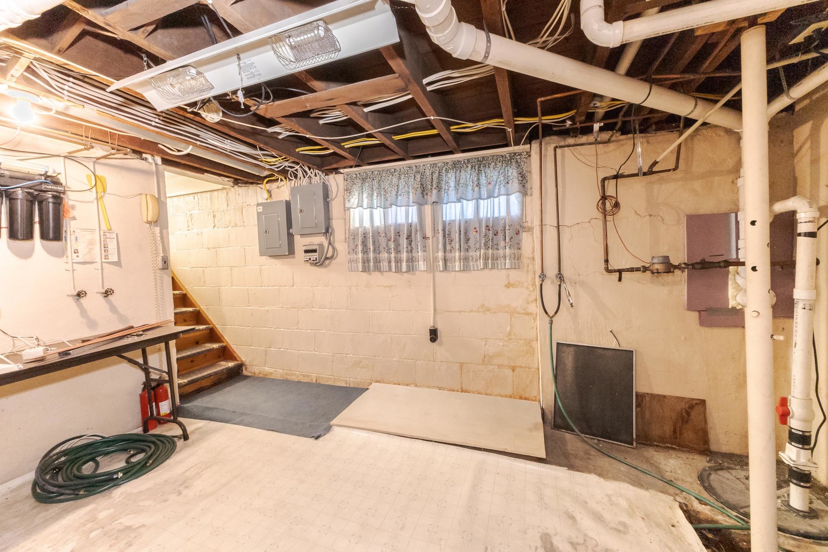 316 W John Street, Forrest, IL 61741