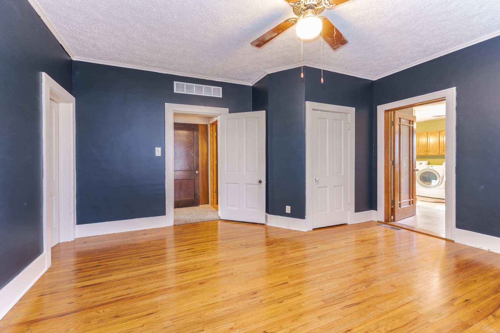 316 W John Street, Forrest, IL 61741